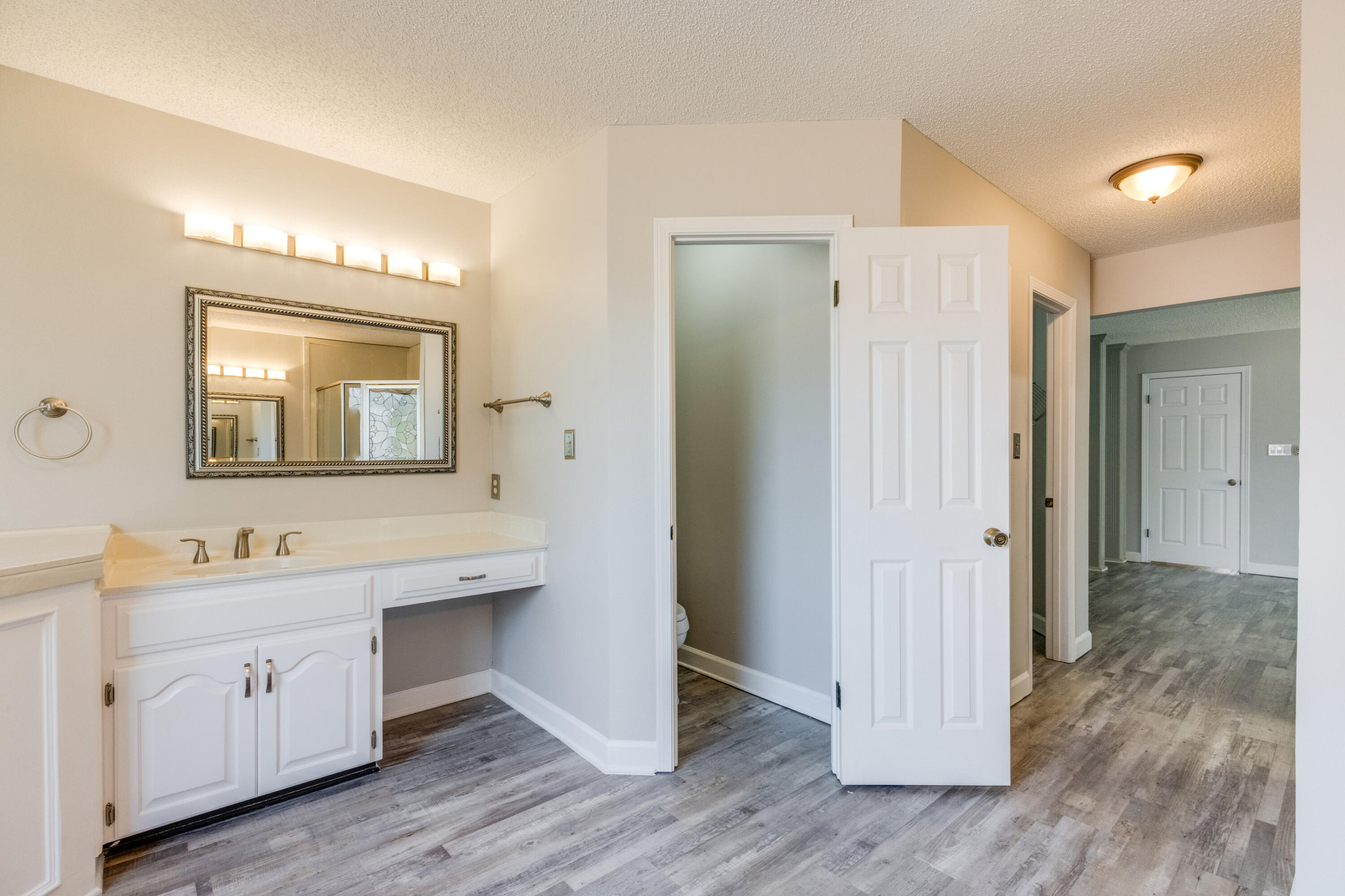 LAKE POINTE - Residential