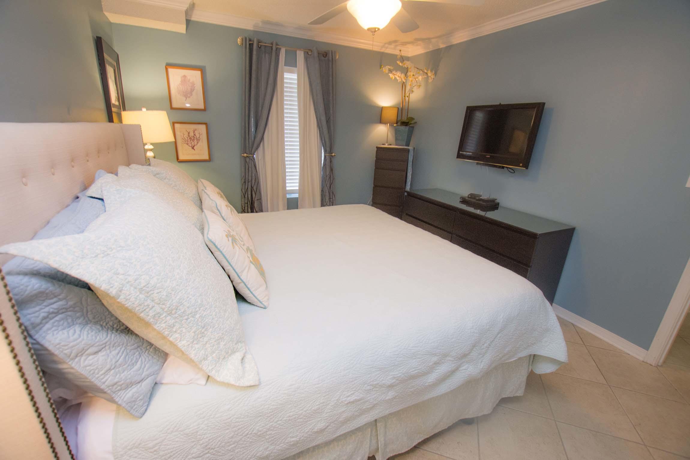 MARAVILLA CONDO 2 - Residential