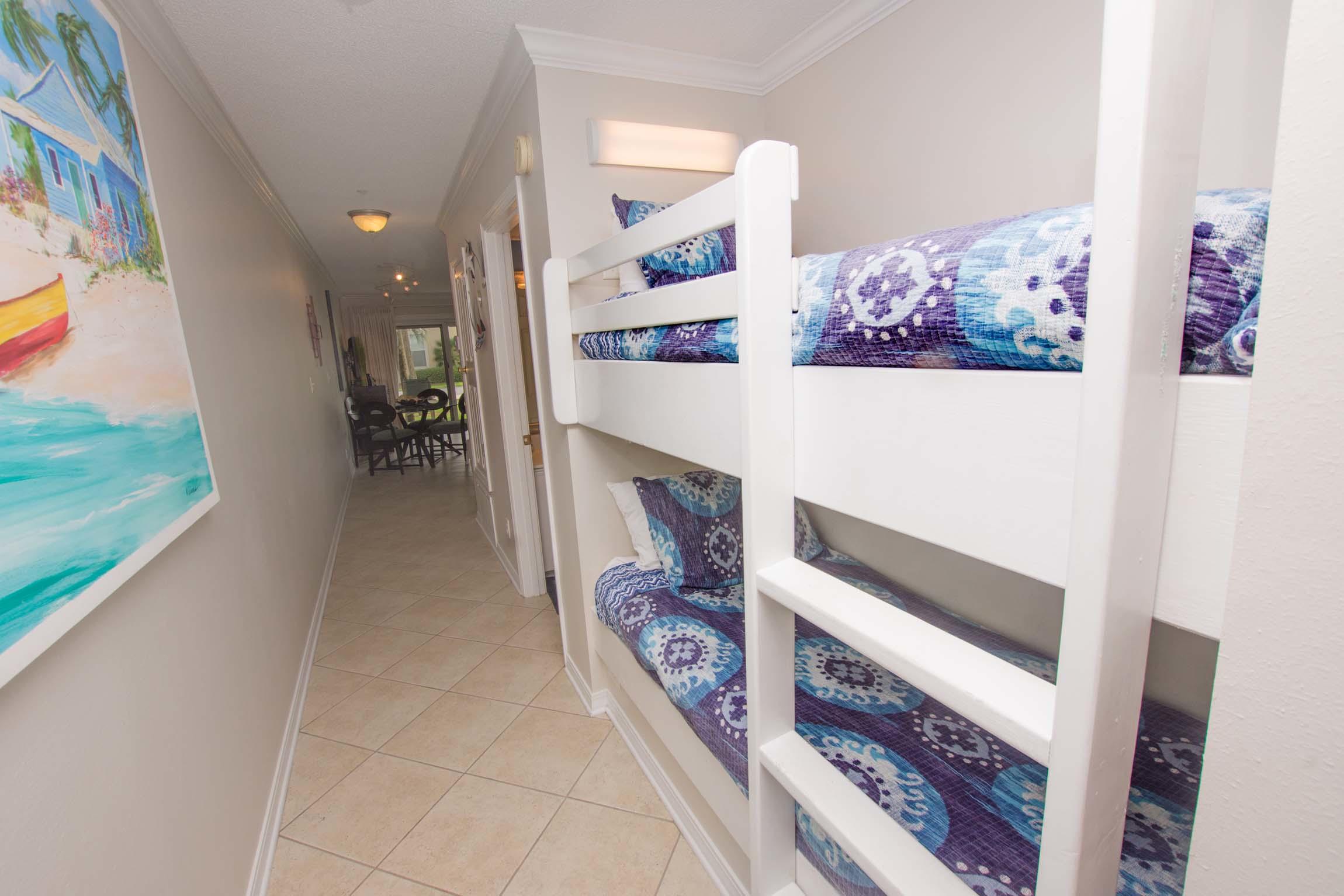 MARAVILLA CONDO 2 - Residential