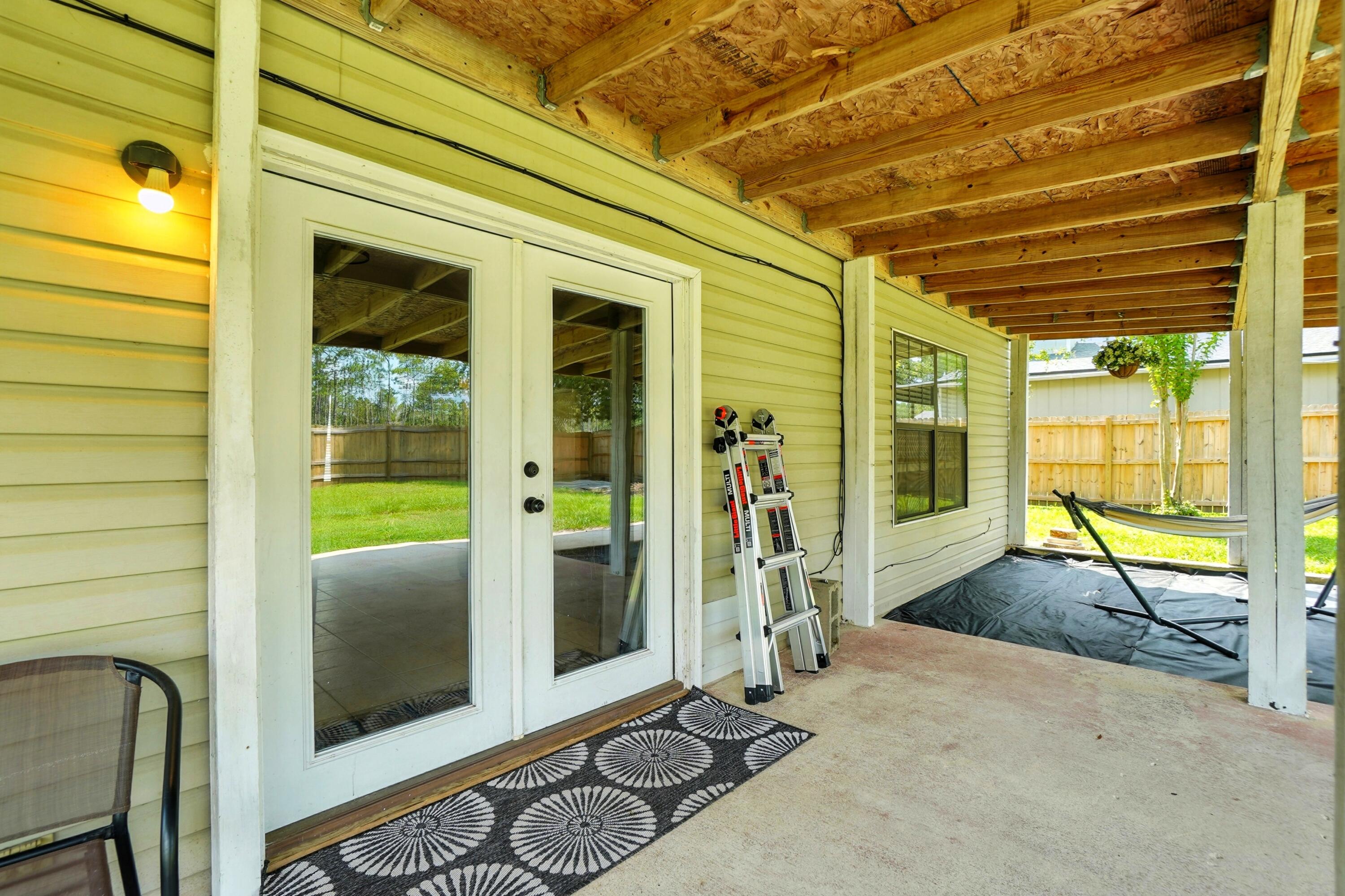 LANTERN RIDGE S/D PH II LOT 3 - Residential