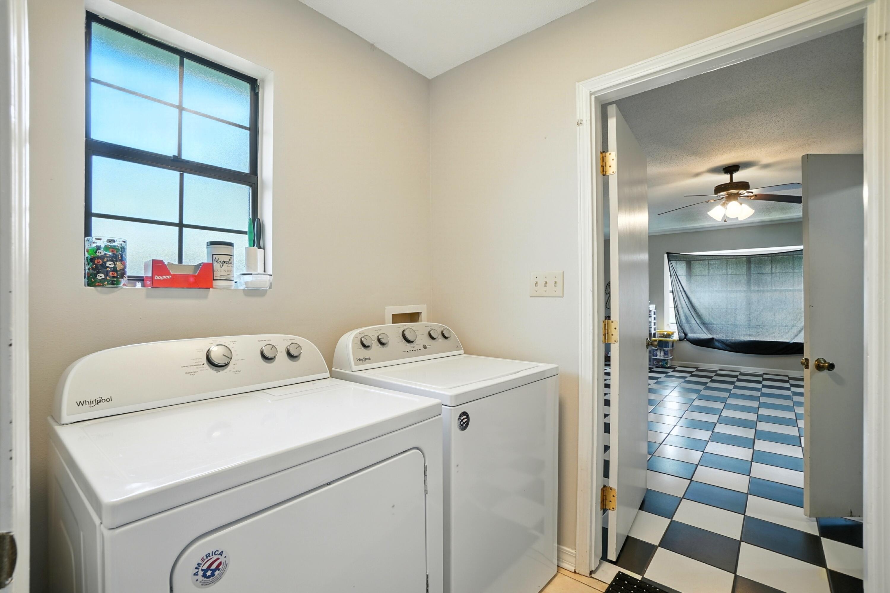 LANTERN RIDGE S/D PH II LOT 3 - Residential