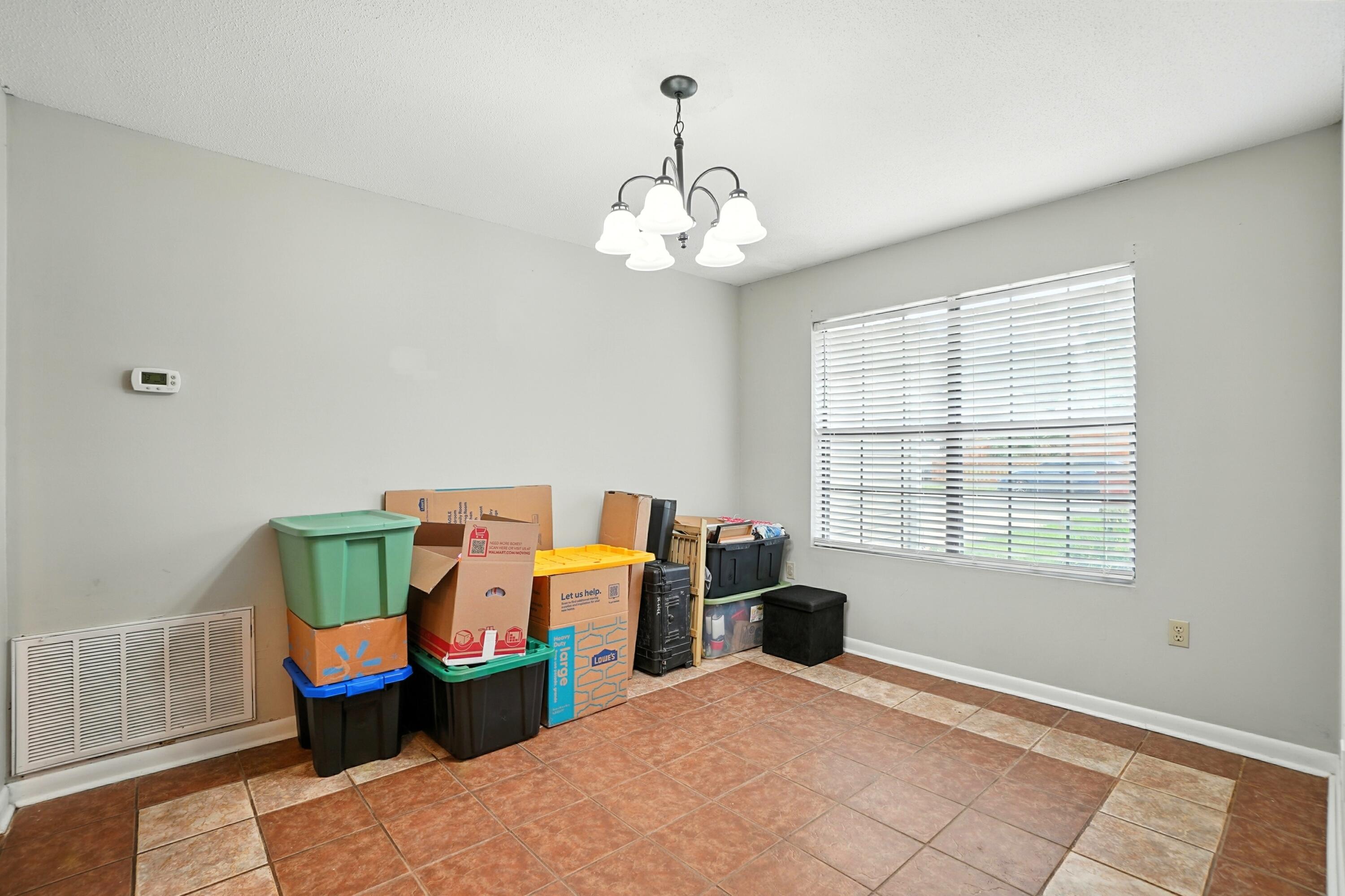 LANTERN RIDGE S/D PH II LOT 3 - Residential