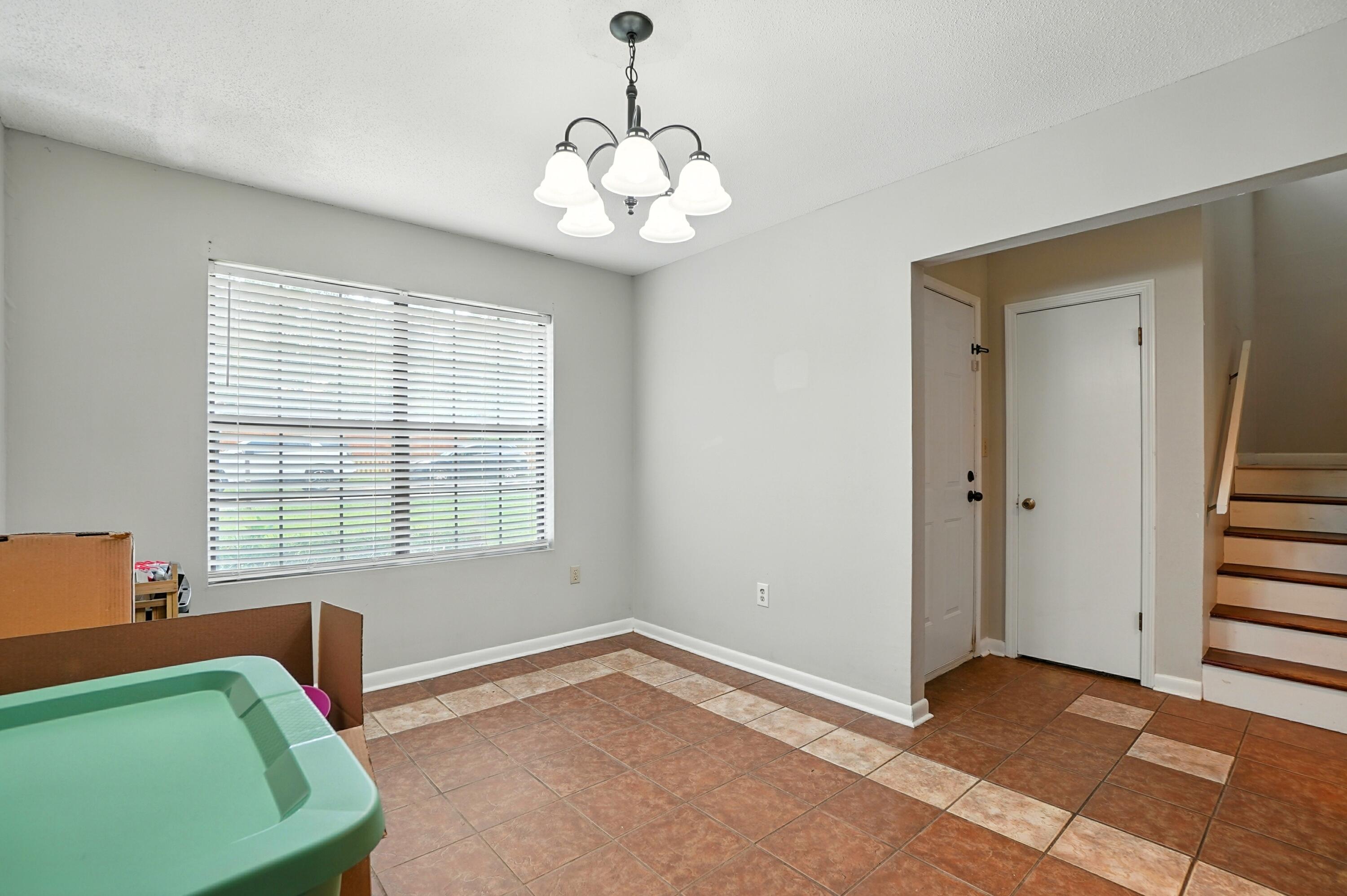 LANTERN RIDGE S/D PH II LOT 3 - Residential