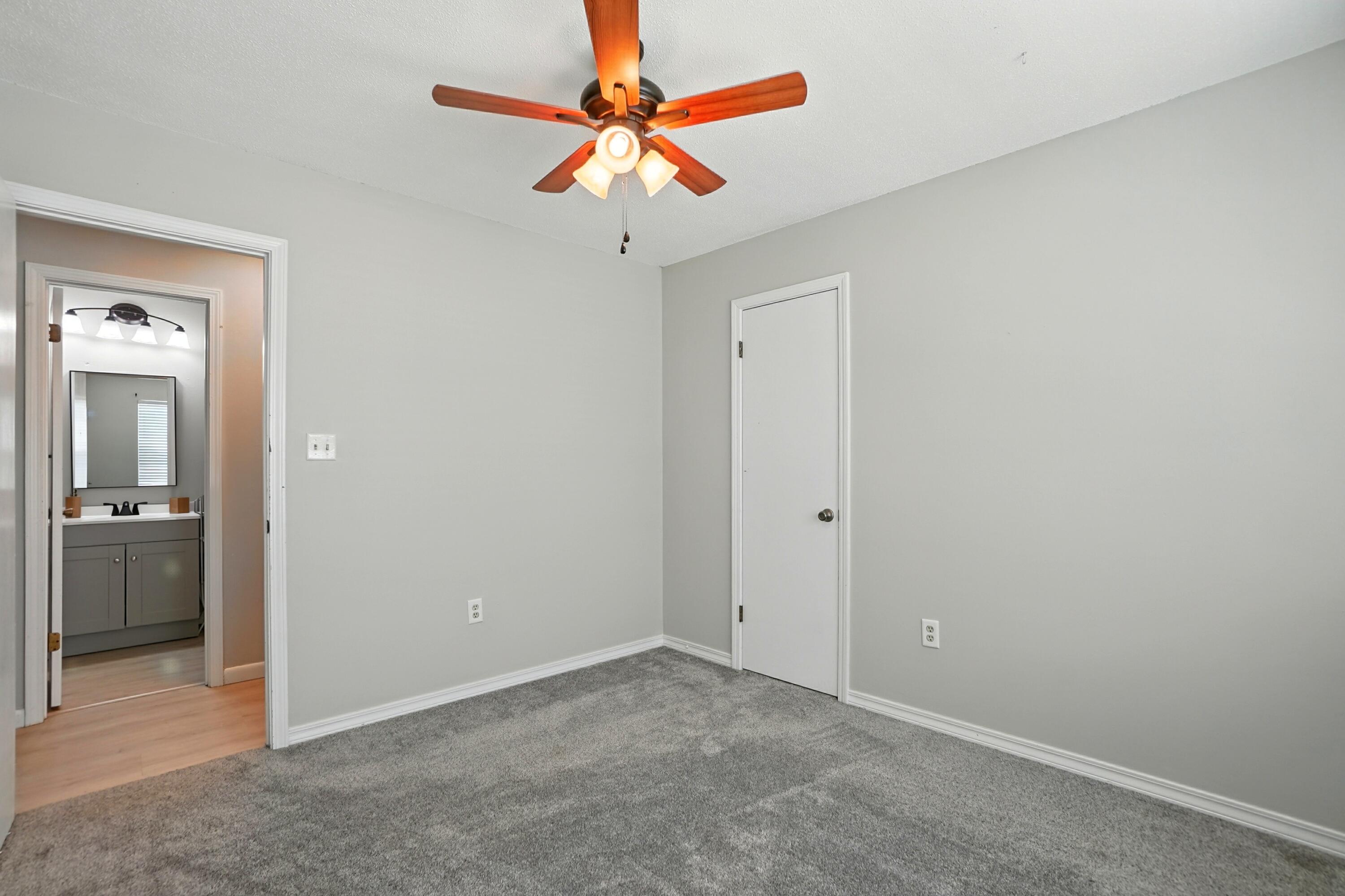 LANTERN RIDGE S/D PH II LOT 3 - Residential