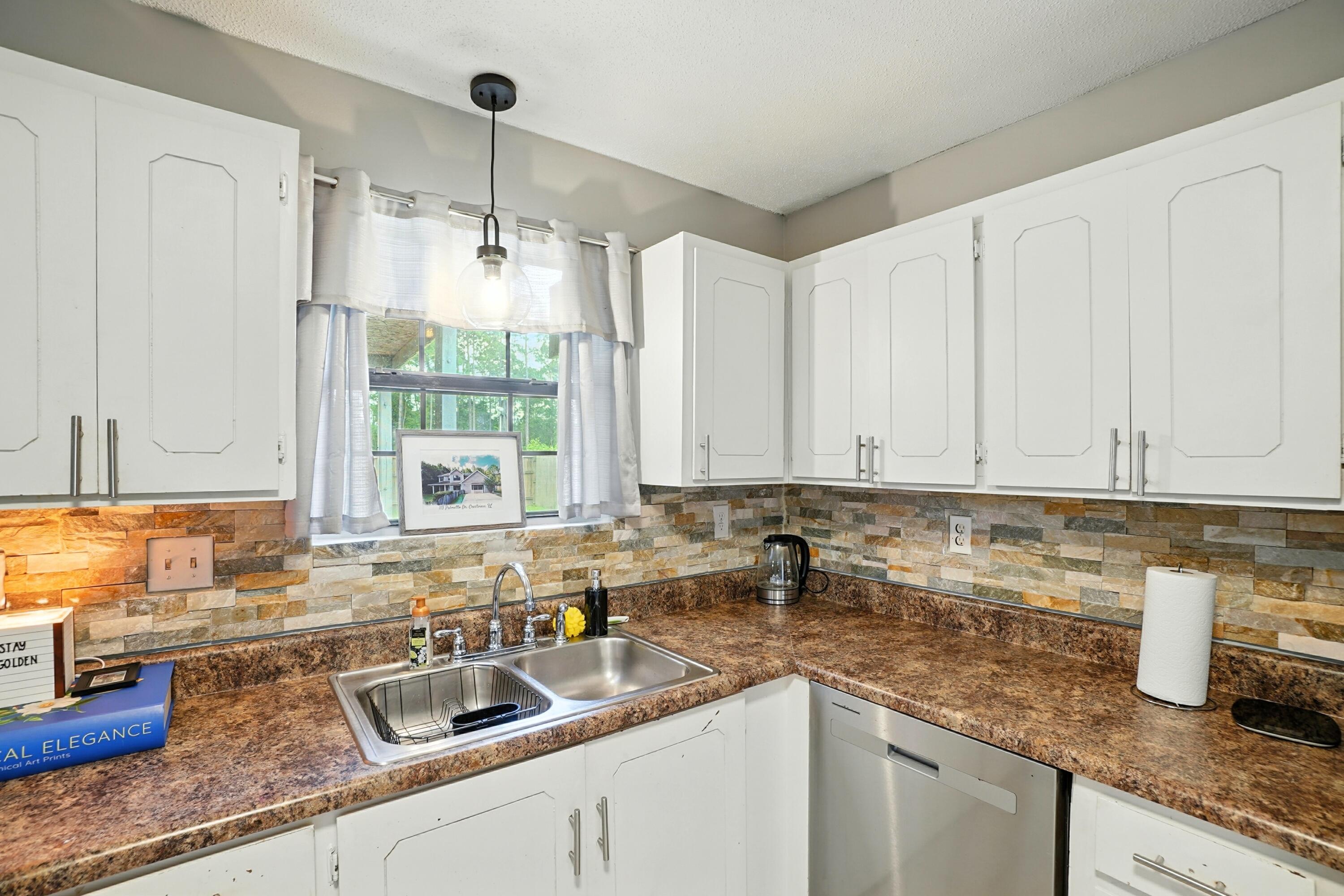 LANTERN RIDGE S/D PH II LOT 3 - Residential