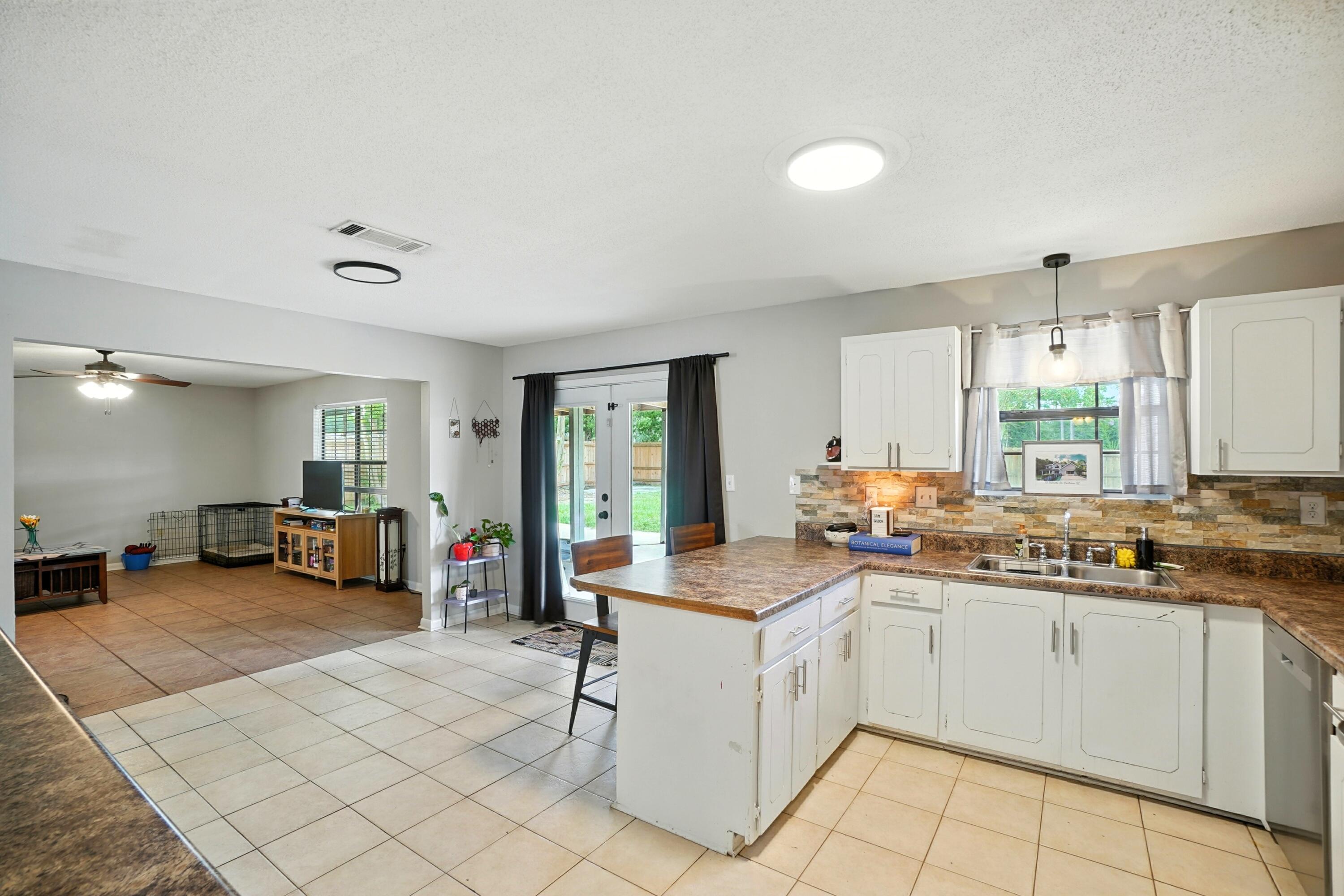 LANTERN RIDGE S/D PH II LOT 3 - Residential
