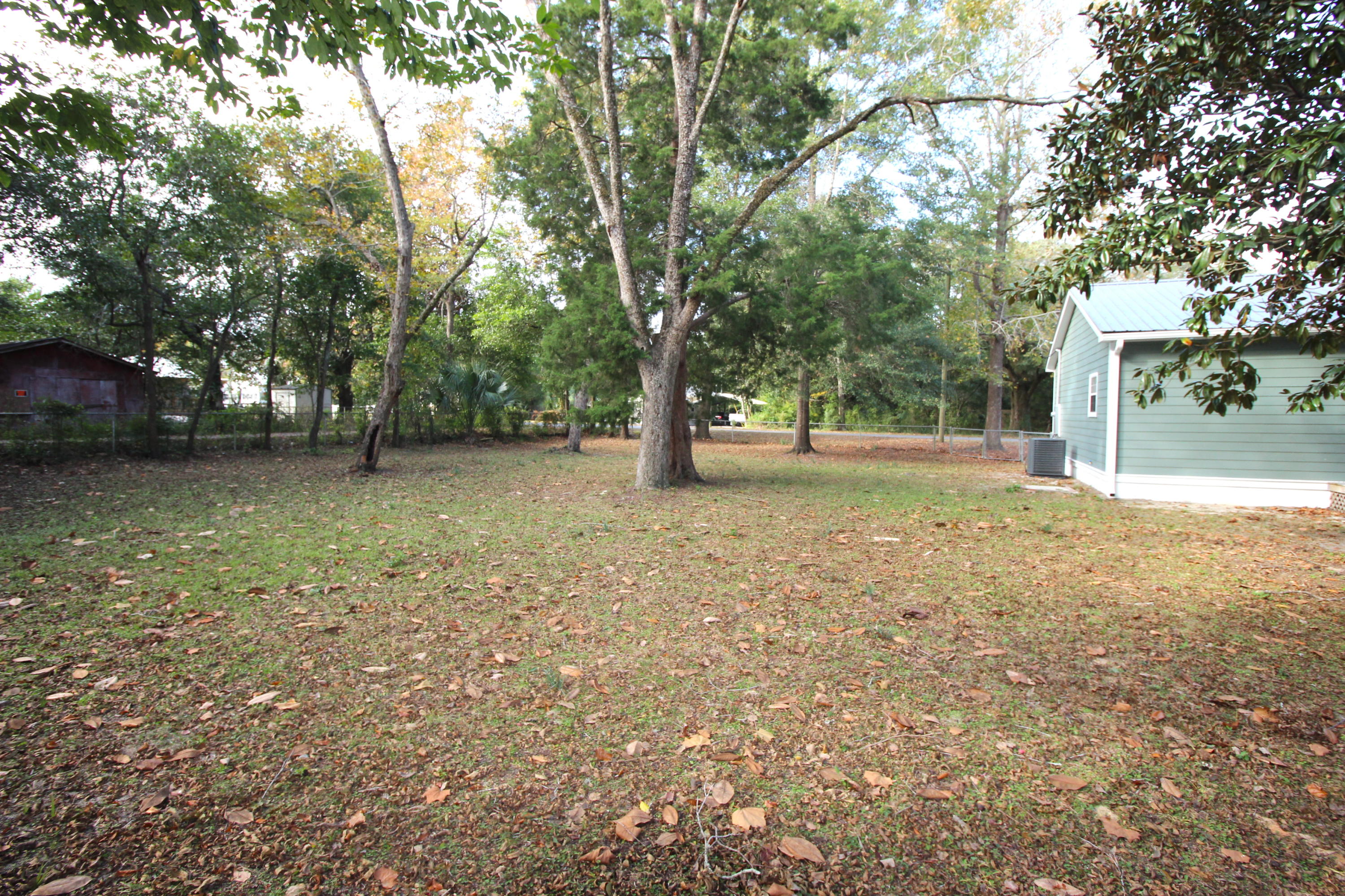 TOWN OF DEFUNIAK SPRINGS - Residential