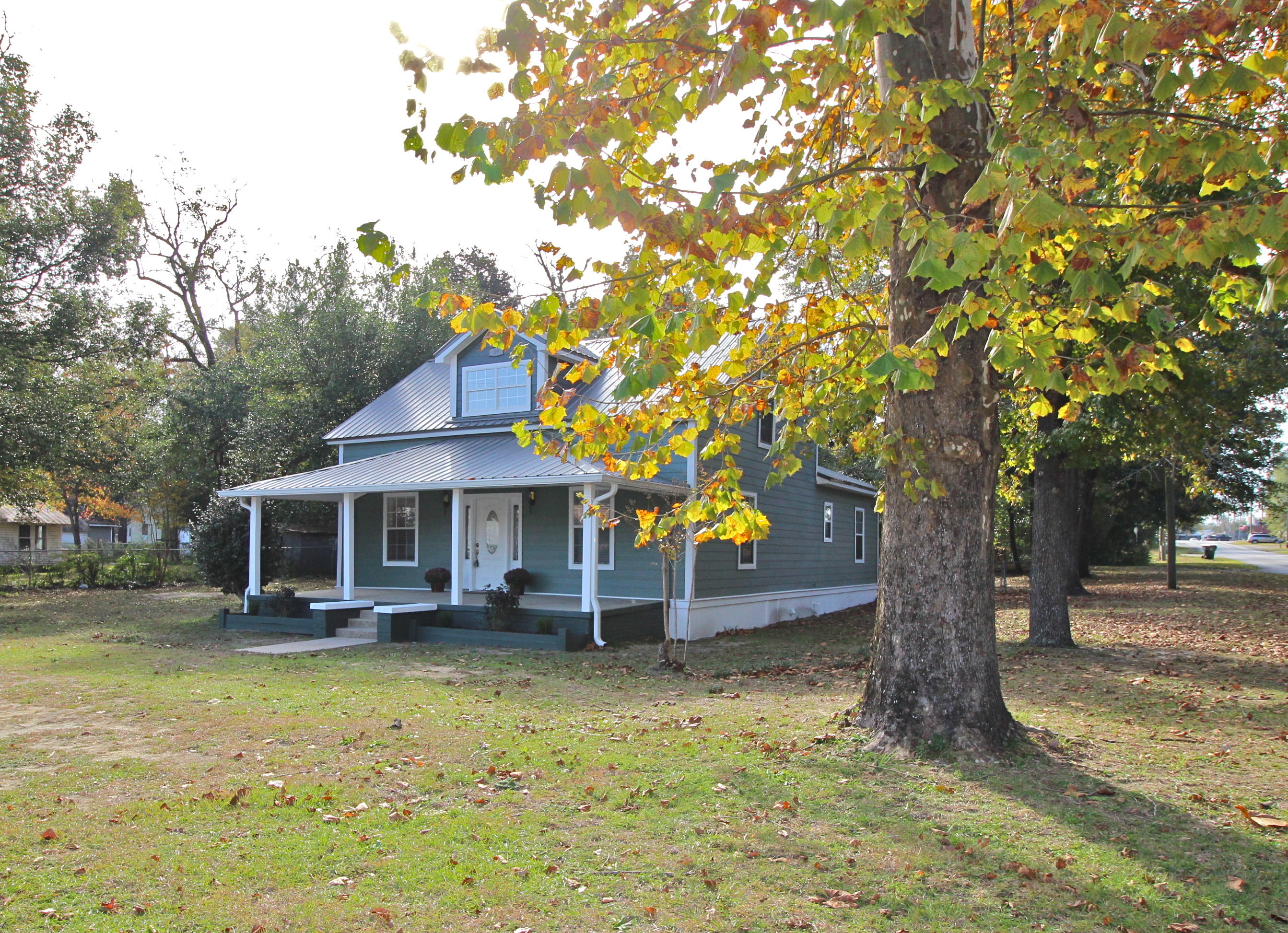 TOWN OF DEFUNIAK SPRINGS - Residential