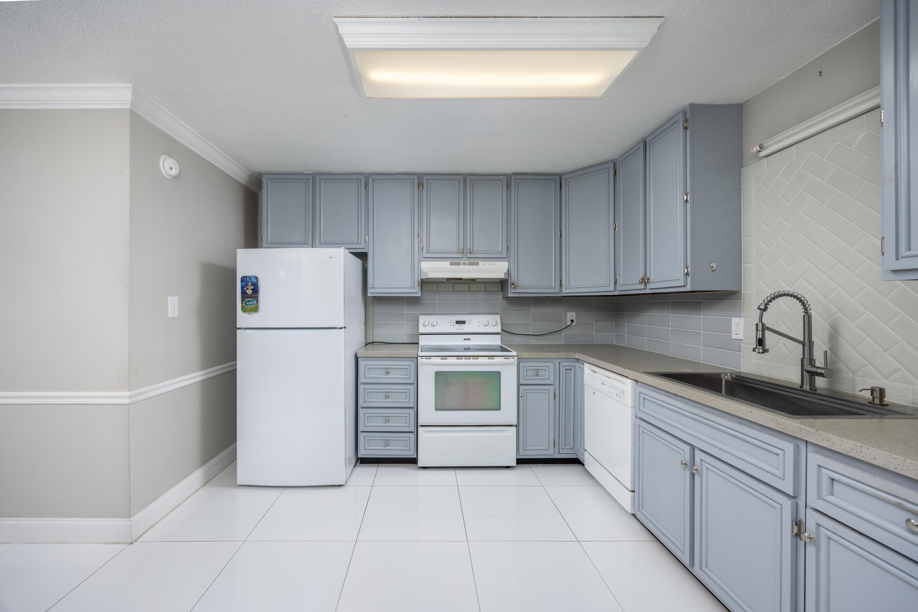 WYNNEHAVEN BCH EST - Residential