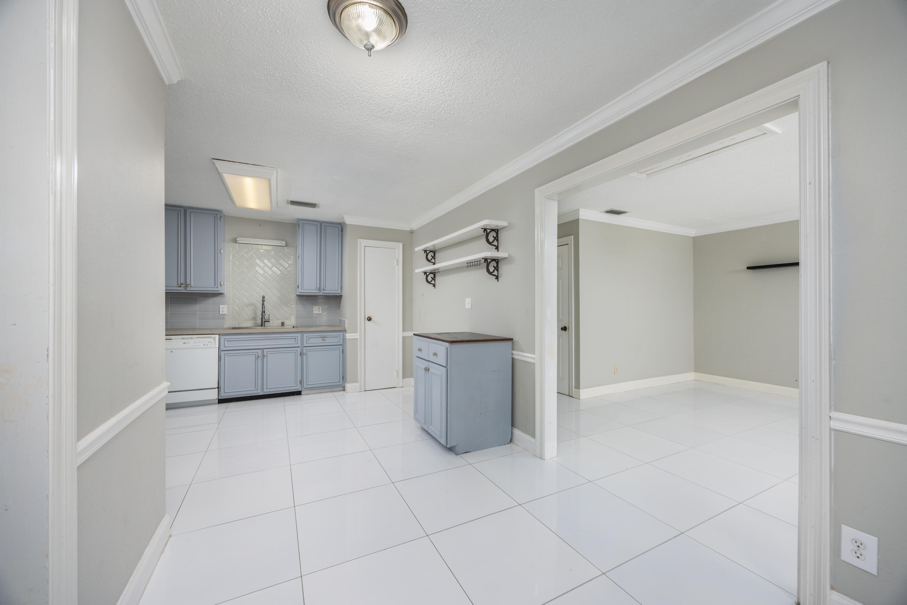 WYNNEHAVEN BCH EST - Residential