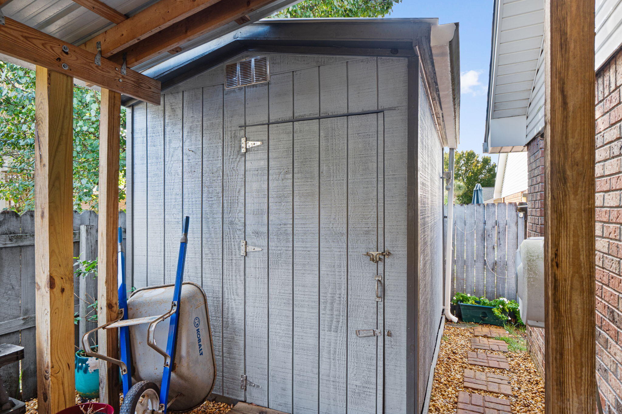 IVALEA GARDENS - Residential