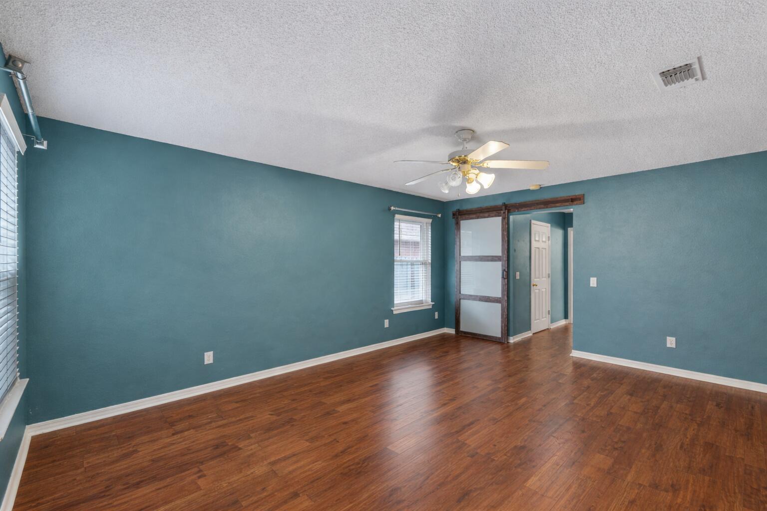 IVALEA GARDENS - Residential