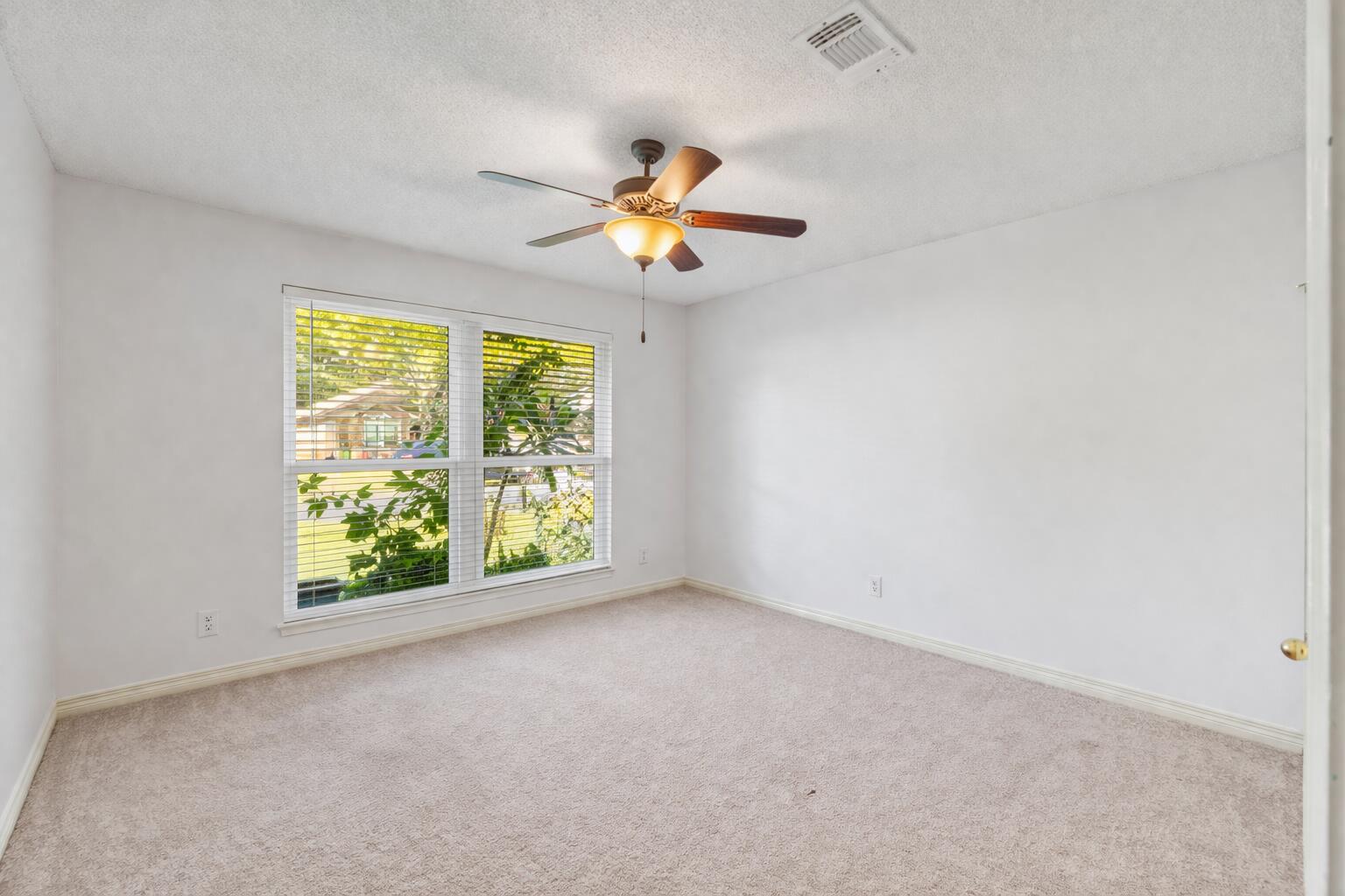 IVALEA GARDENS - Residential