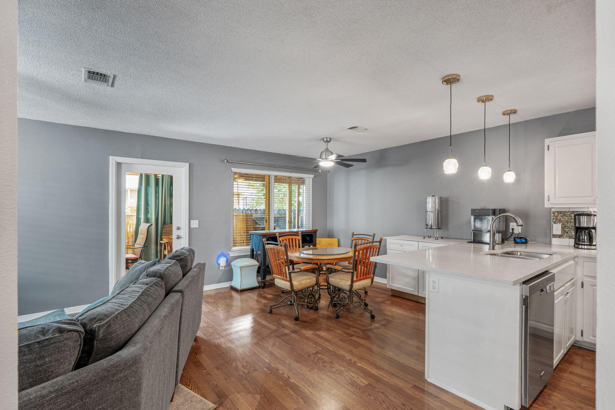 IVALEA GARDENS - Residential