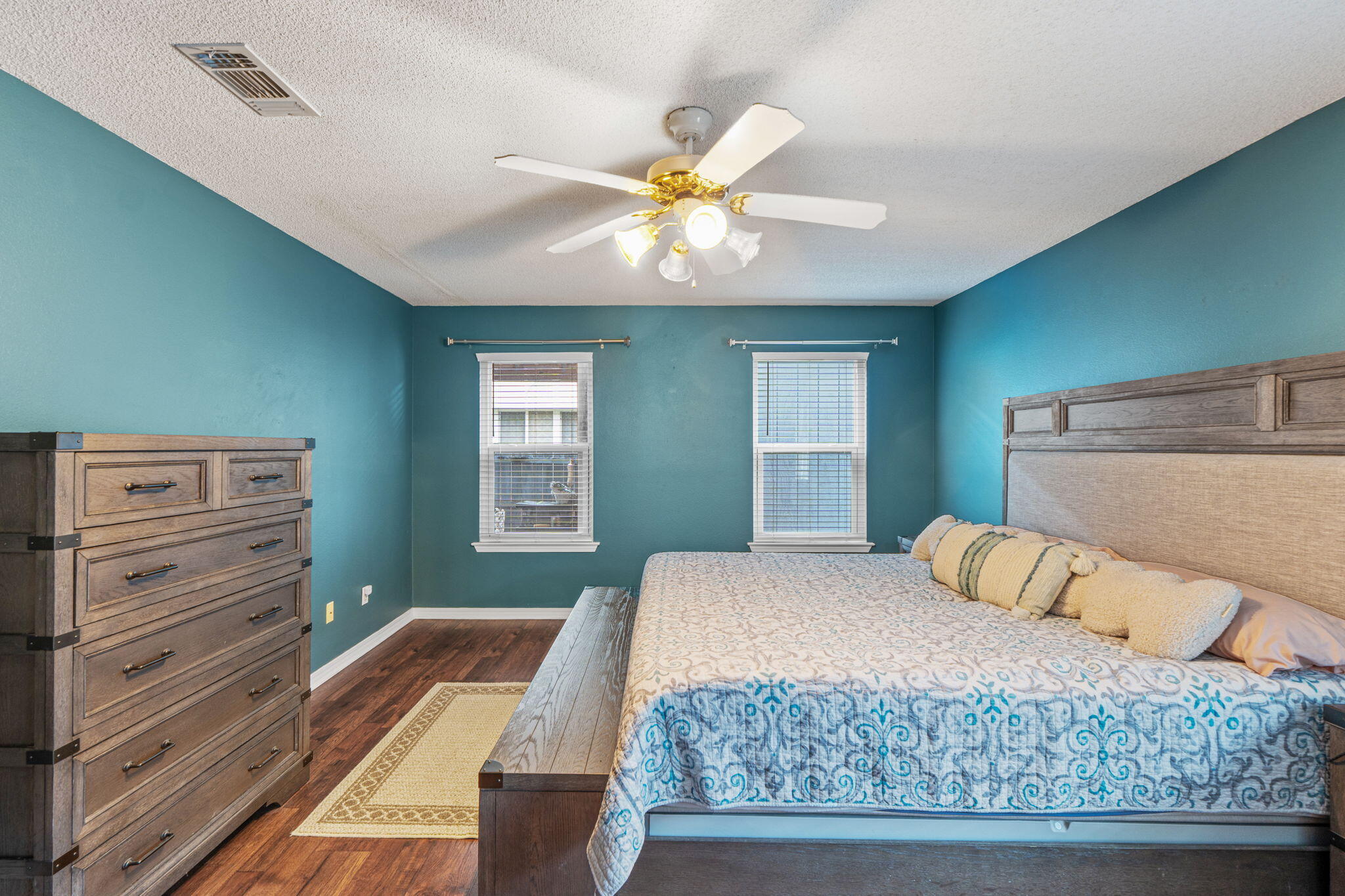 IVALEA GARDENS - Residential