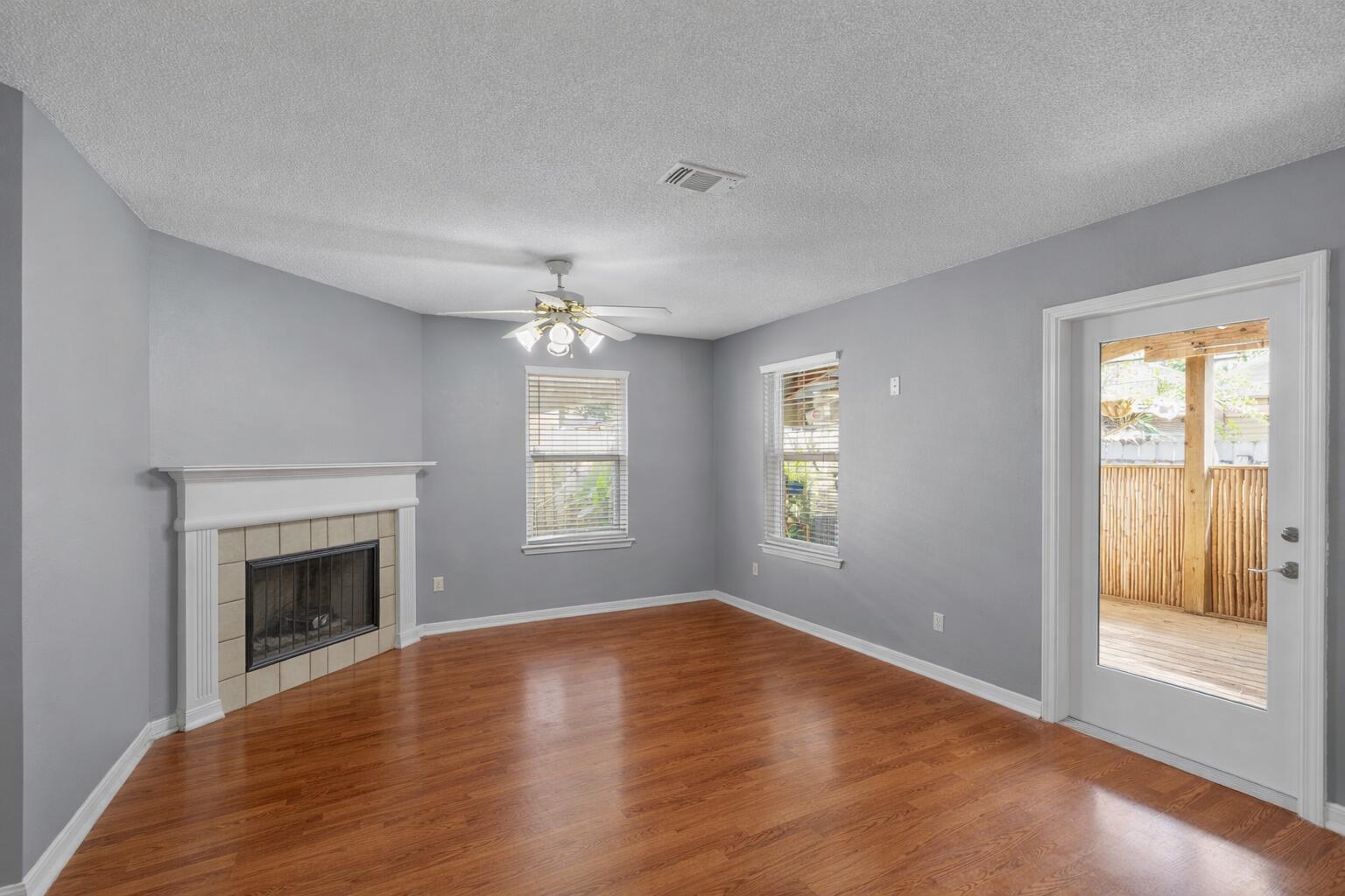 IVALEA GARDENS - Residential