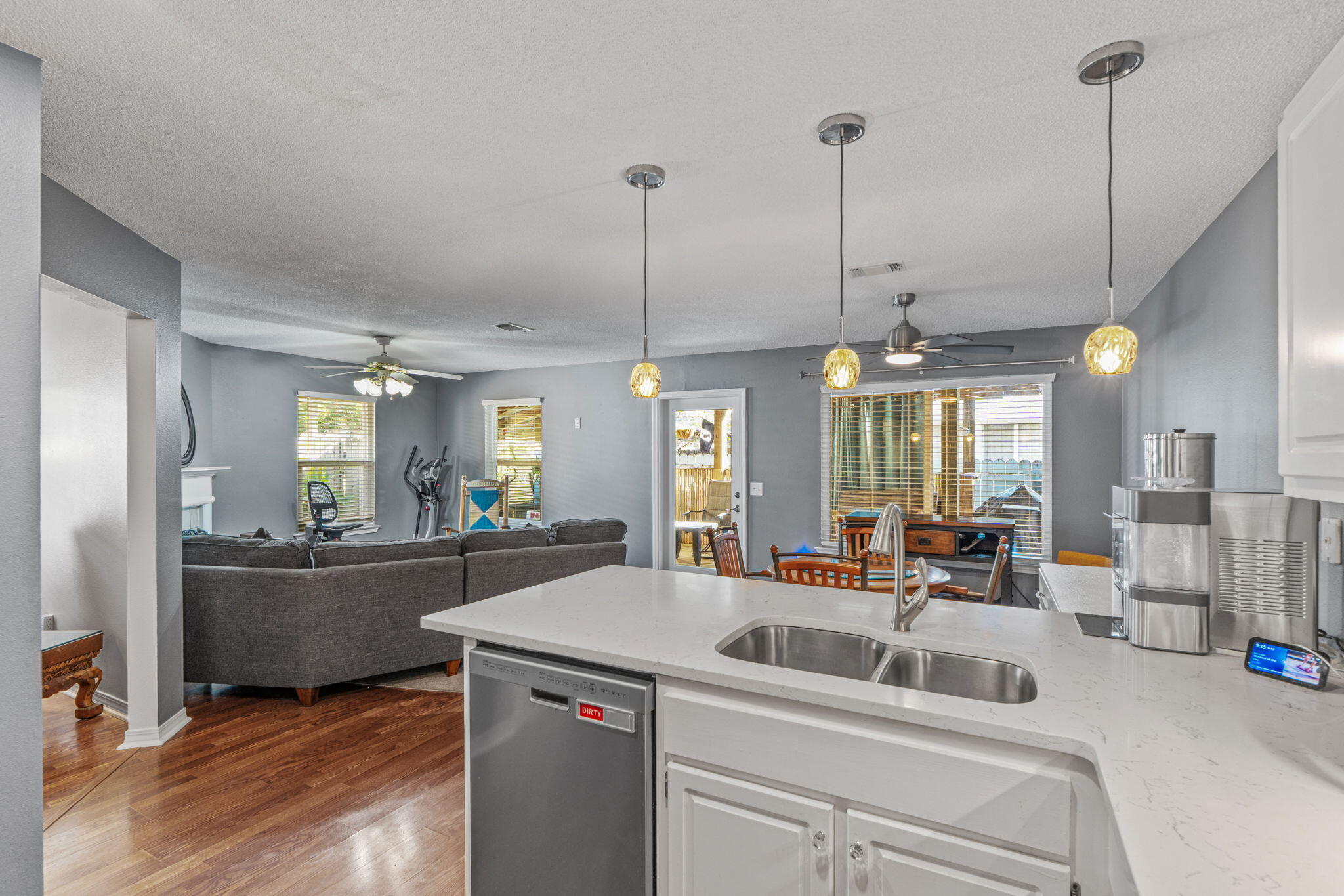 IVALEA GARDENS - Residential