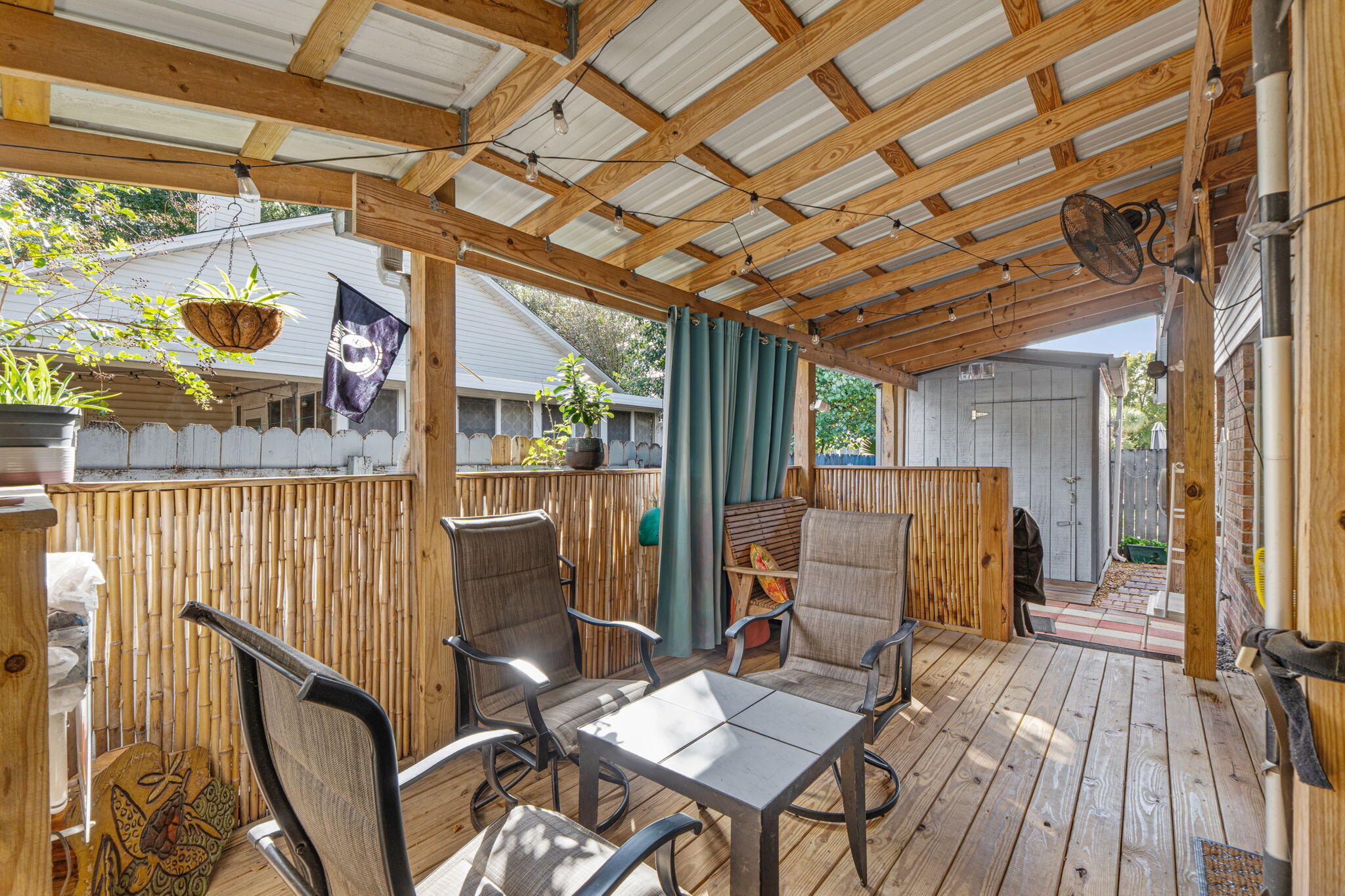 IVALEA GARDENS - Residential