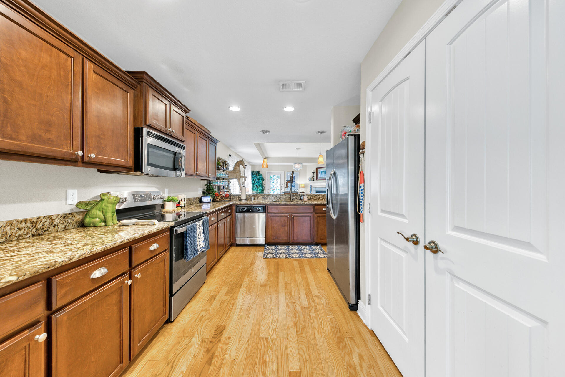 EAGLE BAY - Residential