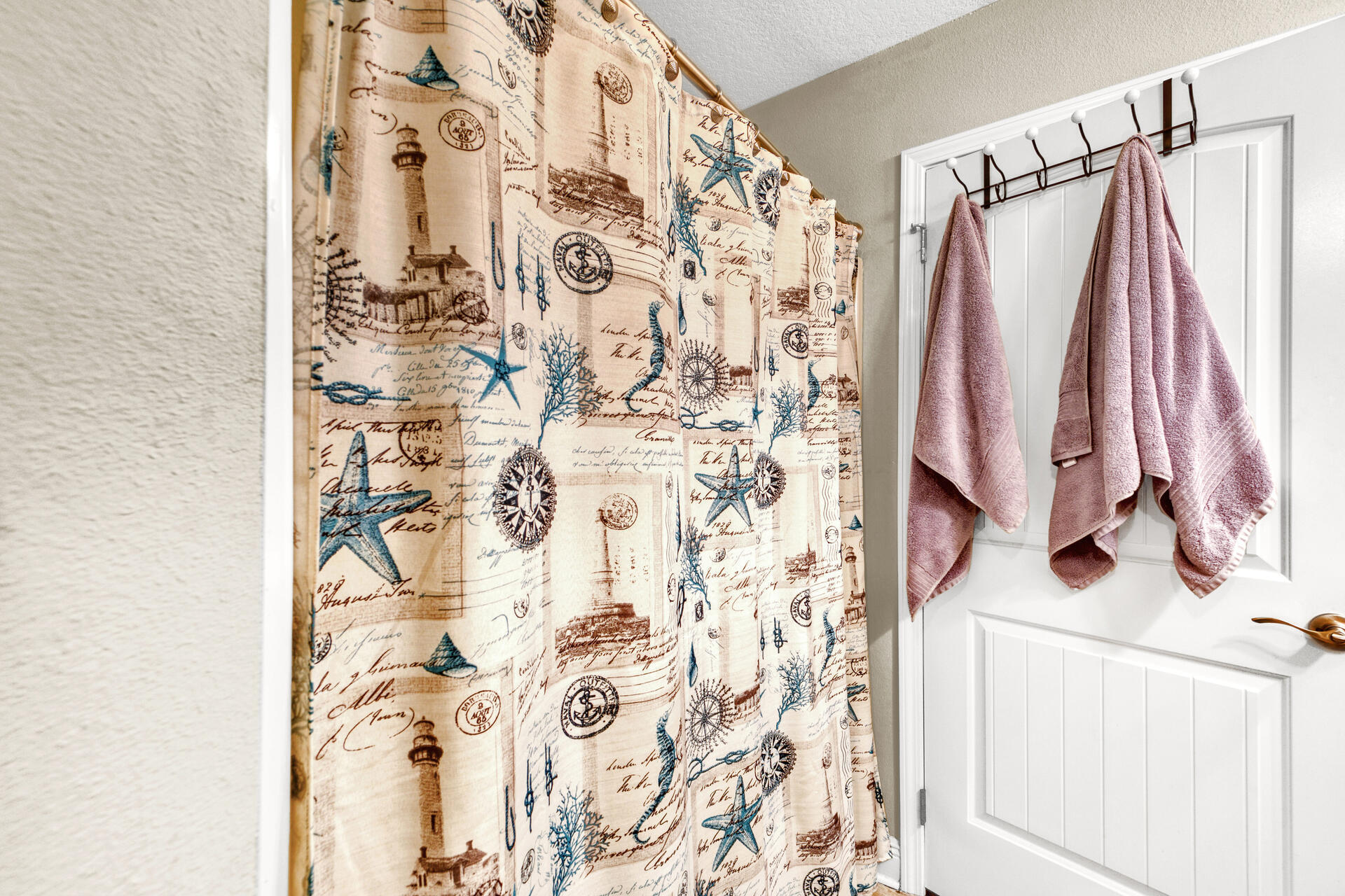 EAGLE BAY - Residential