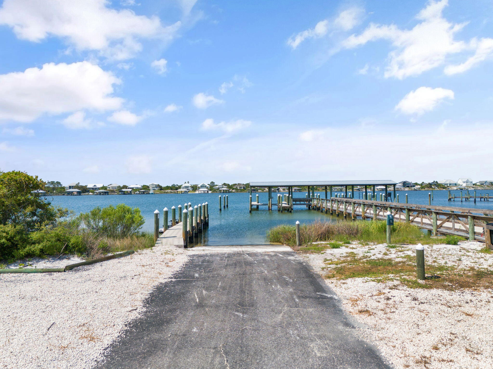 SEAFARER CONDO - Residential