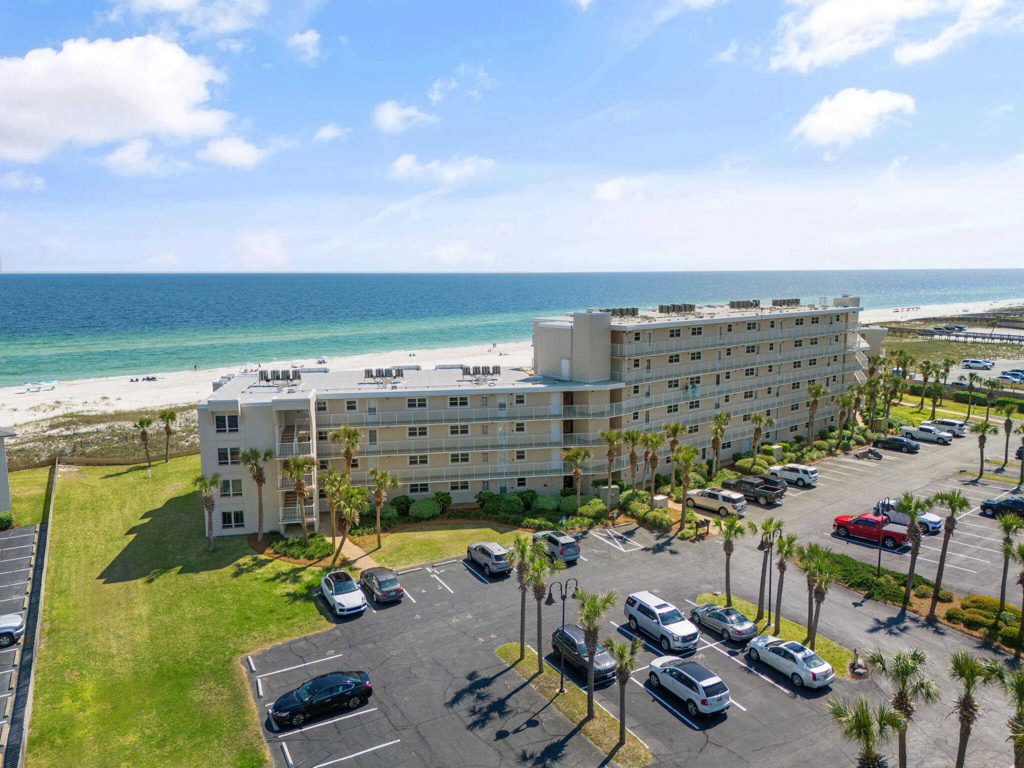 SEAFARER CONDO - Residential