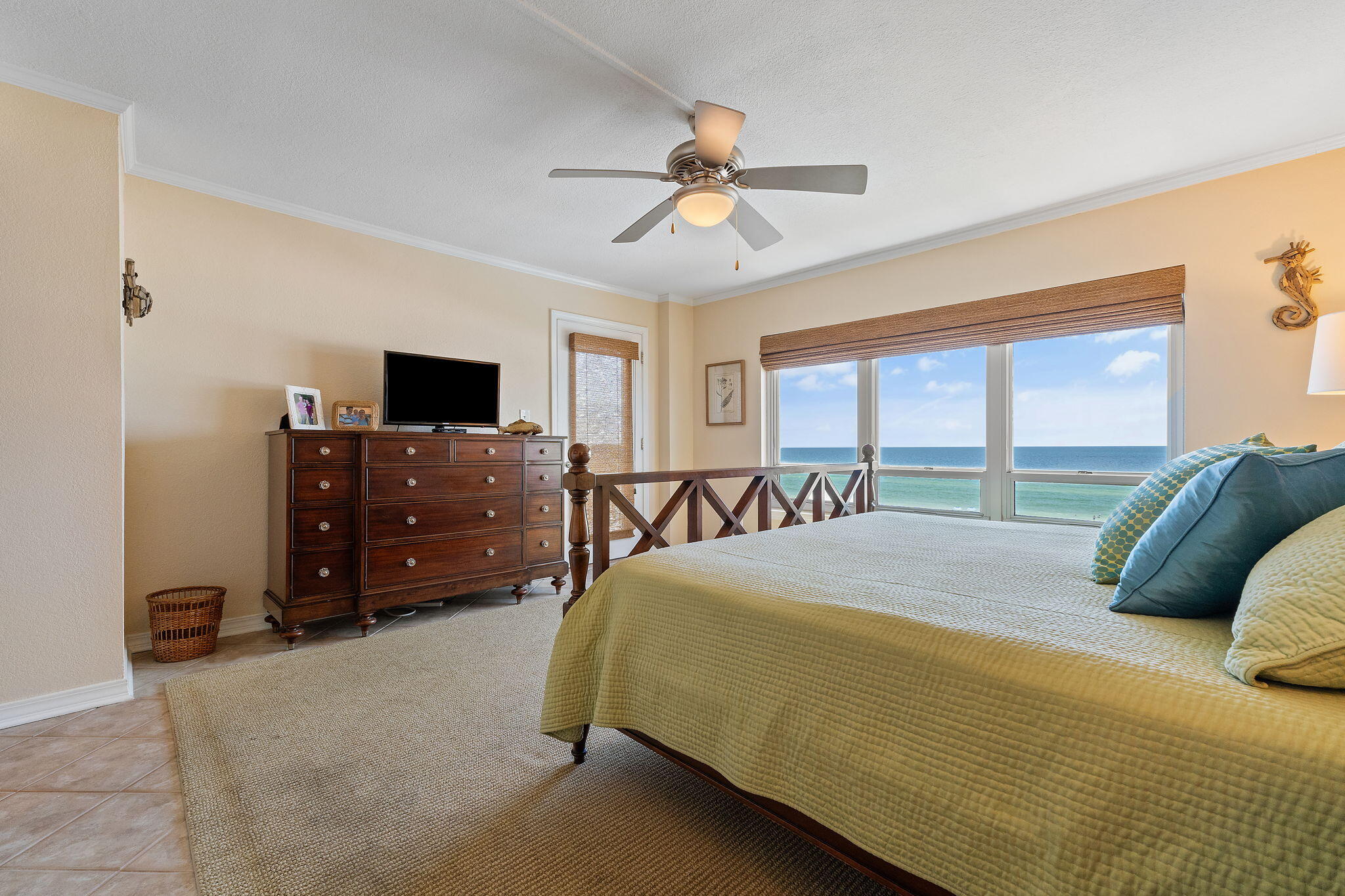 SEAFARER CONDO - Residential