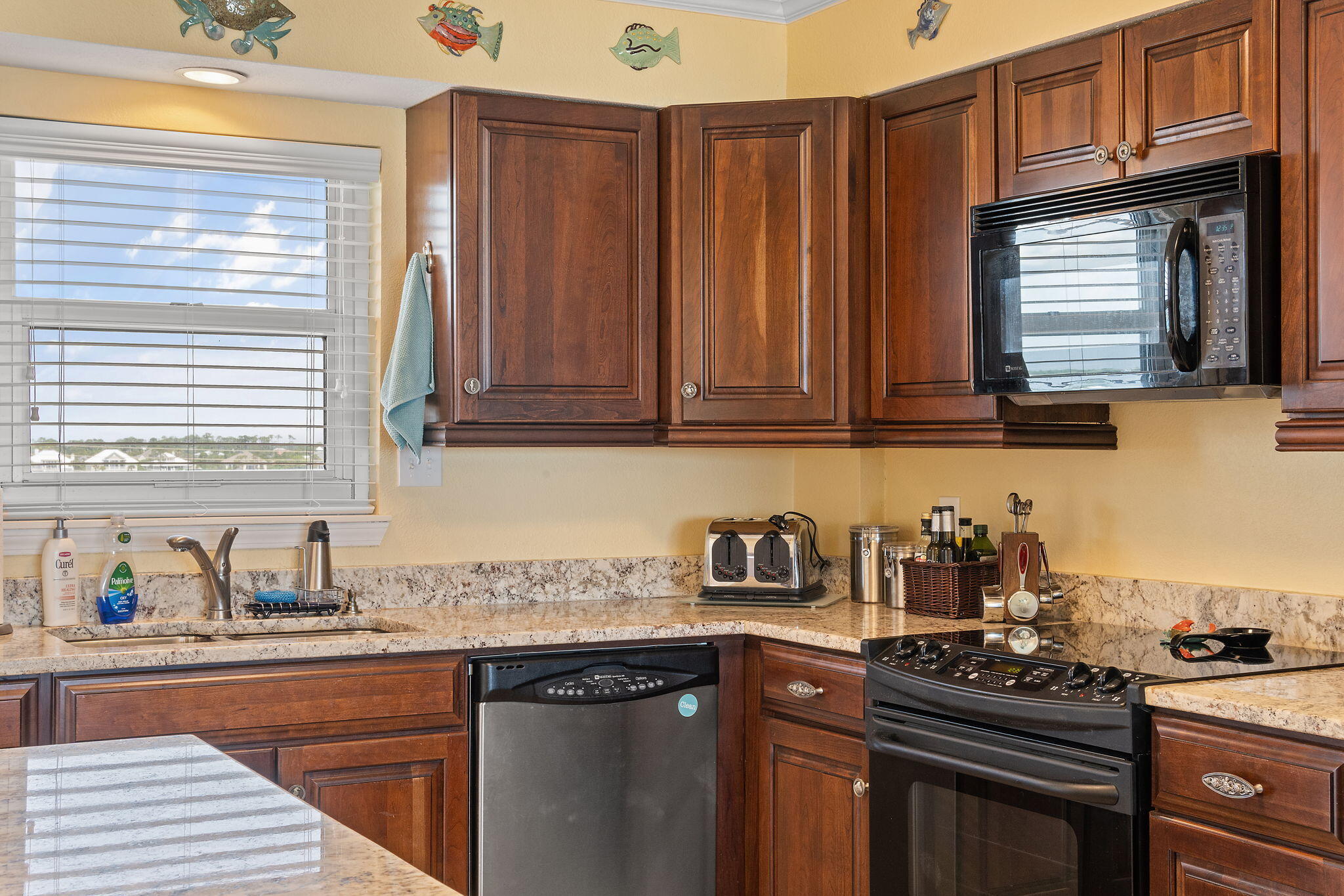 SEAFARER CONDO - Residential