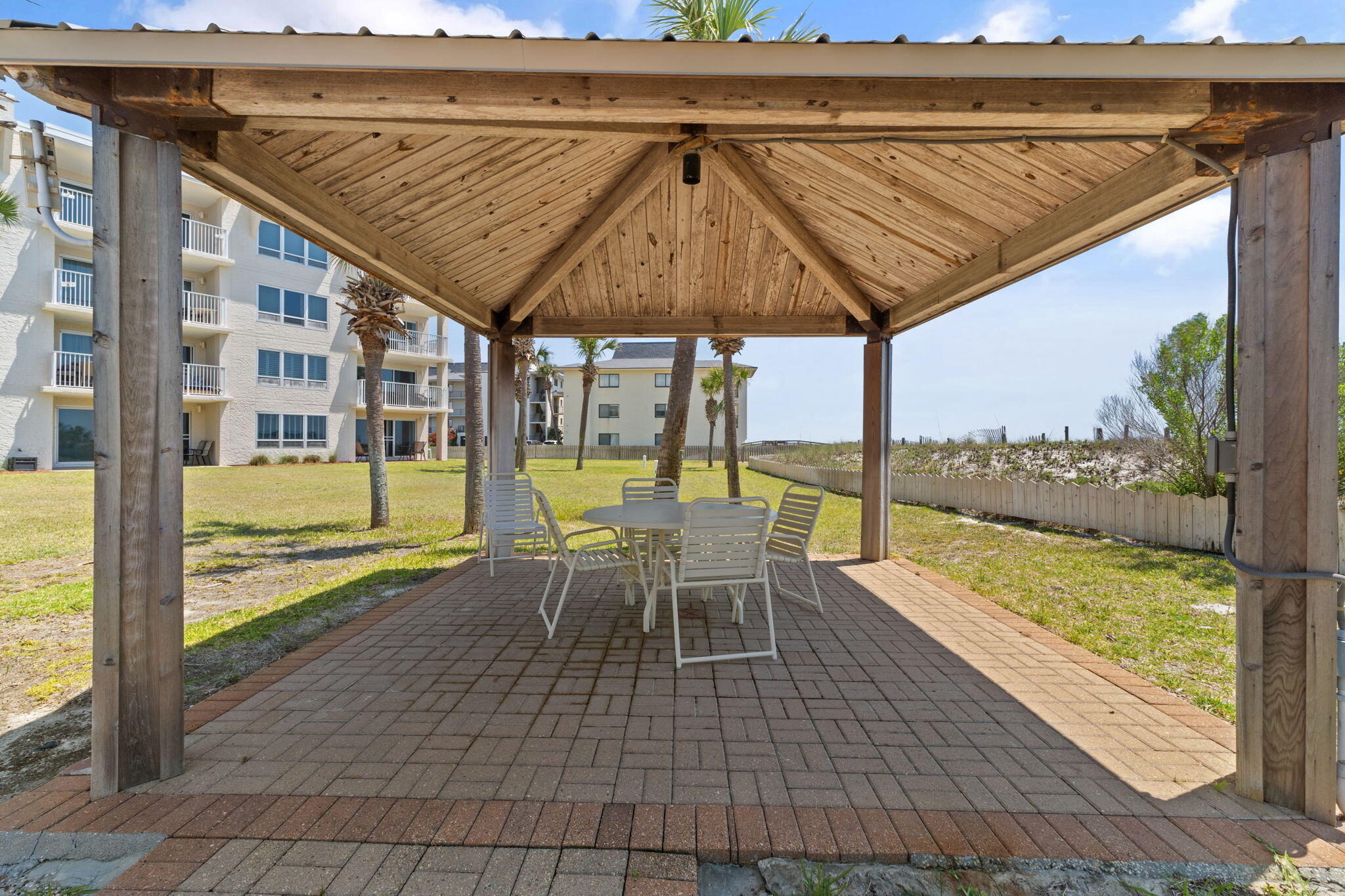 SEAFARER CONDO - Residential