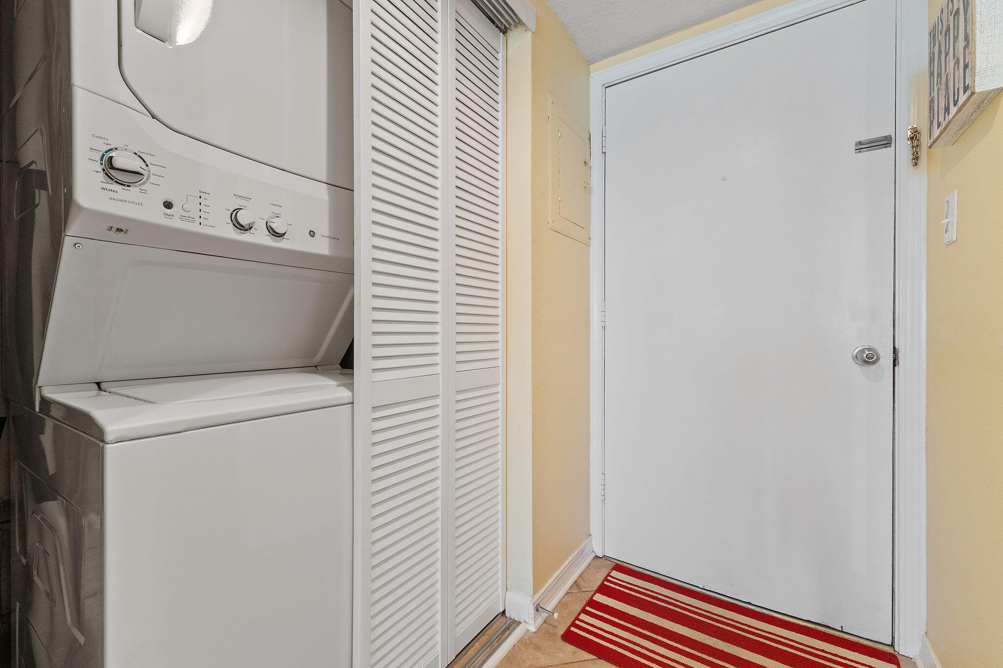 SEAFARER CONDO - Residential