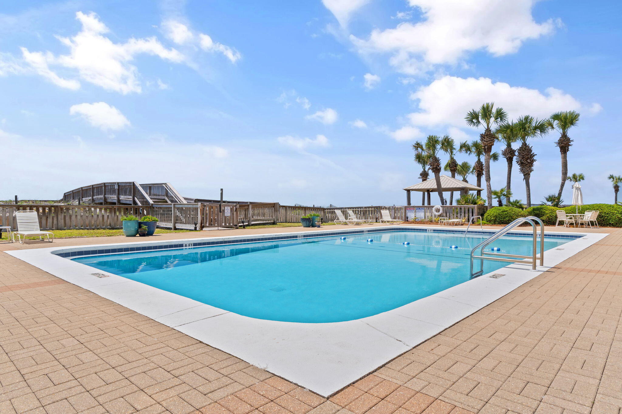 SEAFARER CONDO - Residential