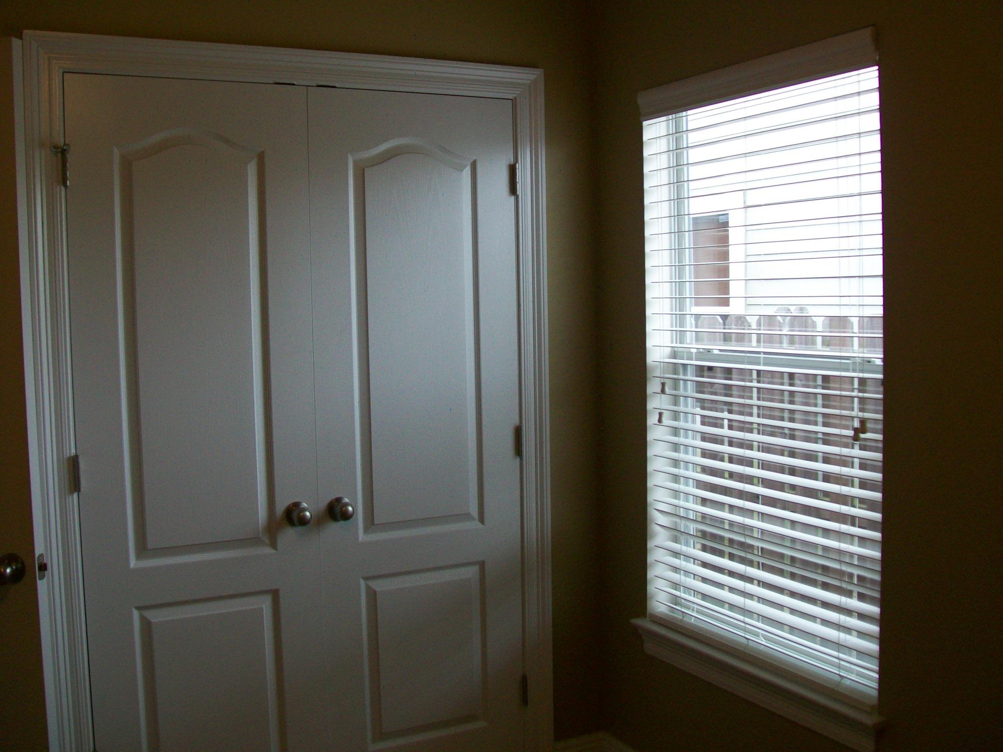 EAGLE BAY - Residential Lease