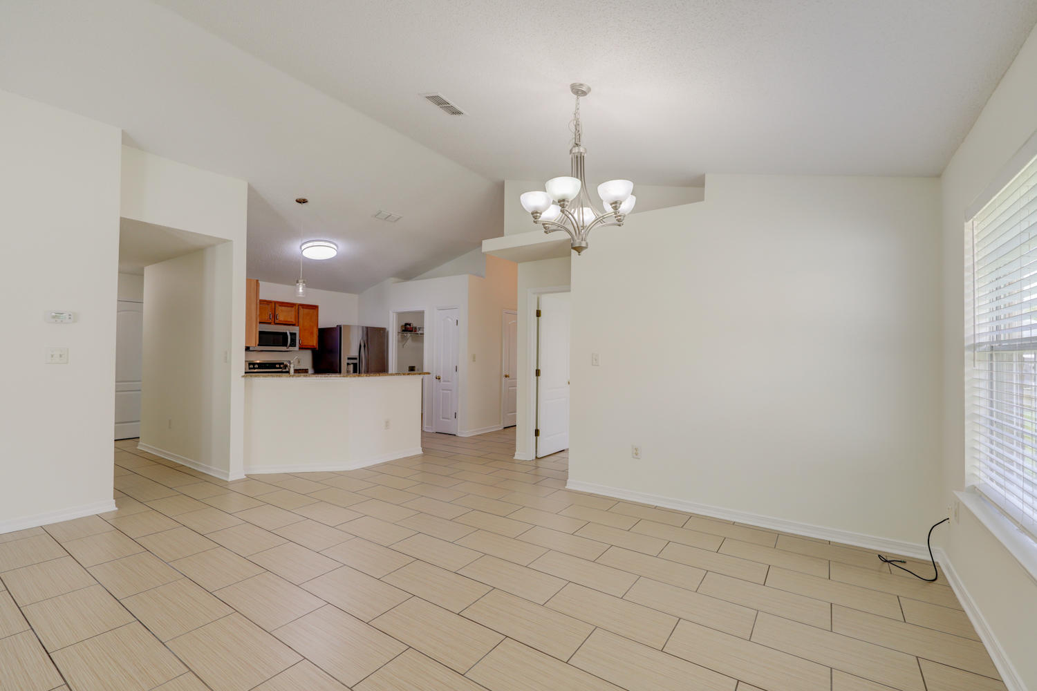 PARADISE RETREAT - Residential