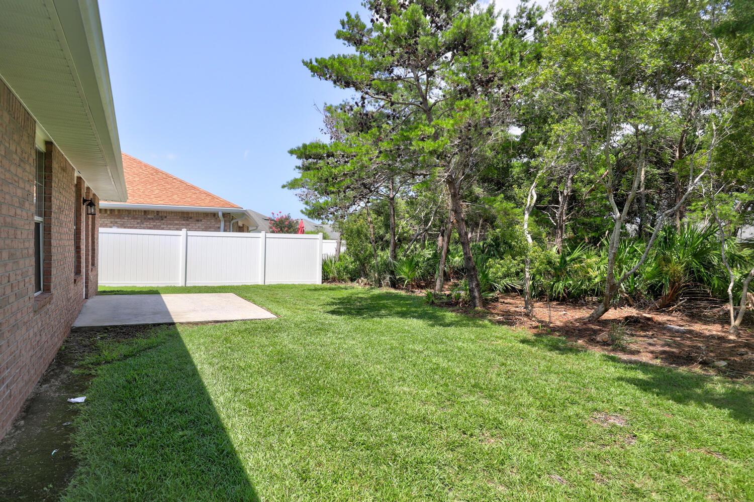 PARADISE RETREAT - Residential