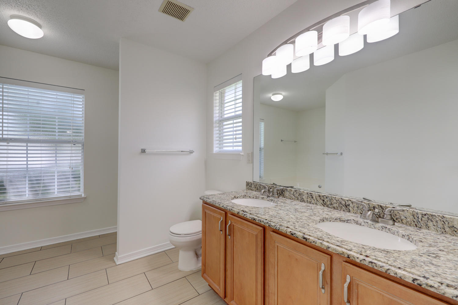 PARADISE RETREAT - Residential