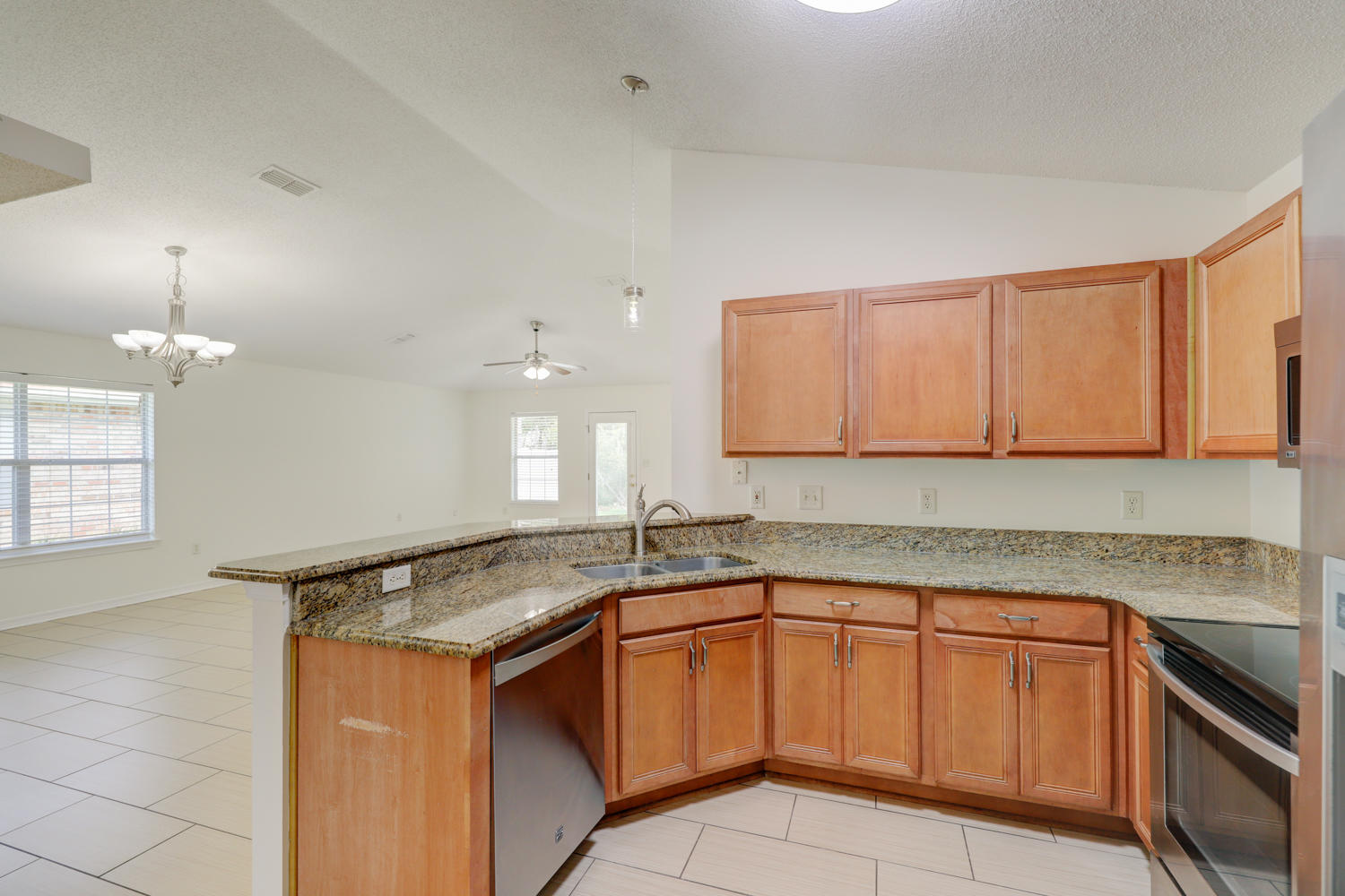 PARADISE RETREAT - Residential