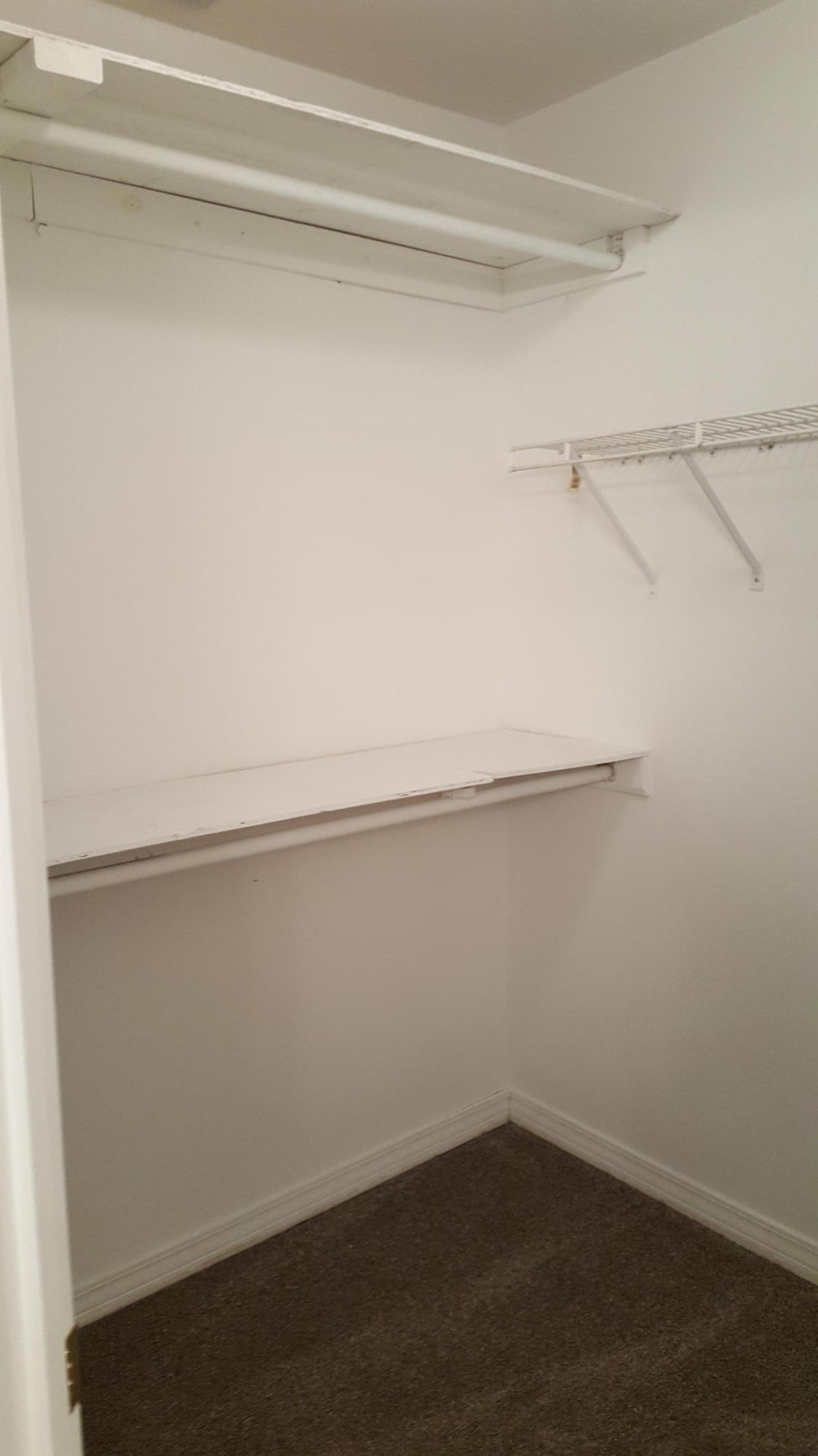 VALPARAISO PINECREST 5 - Residential