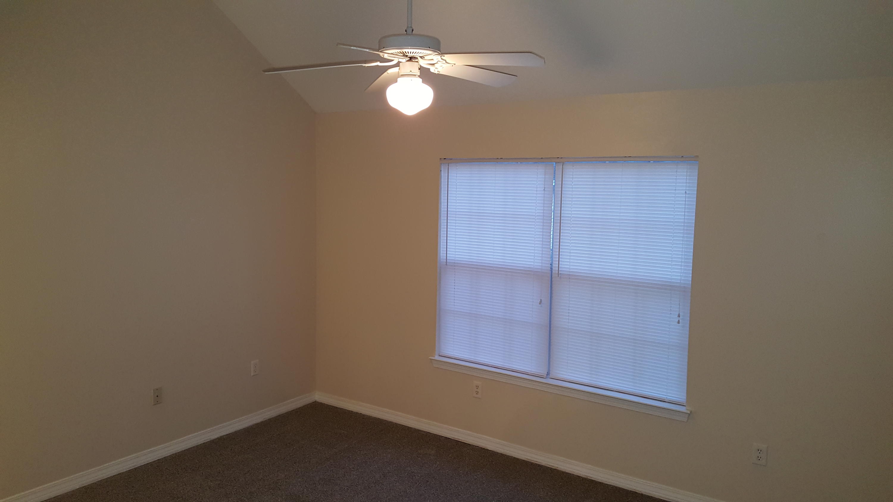 VALPARAISO PINECREST 5 - Residential