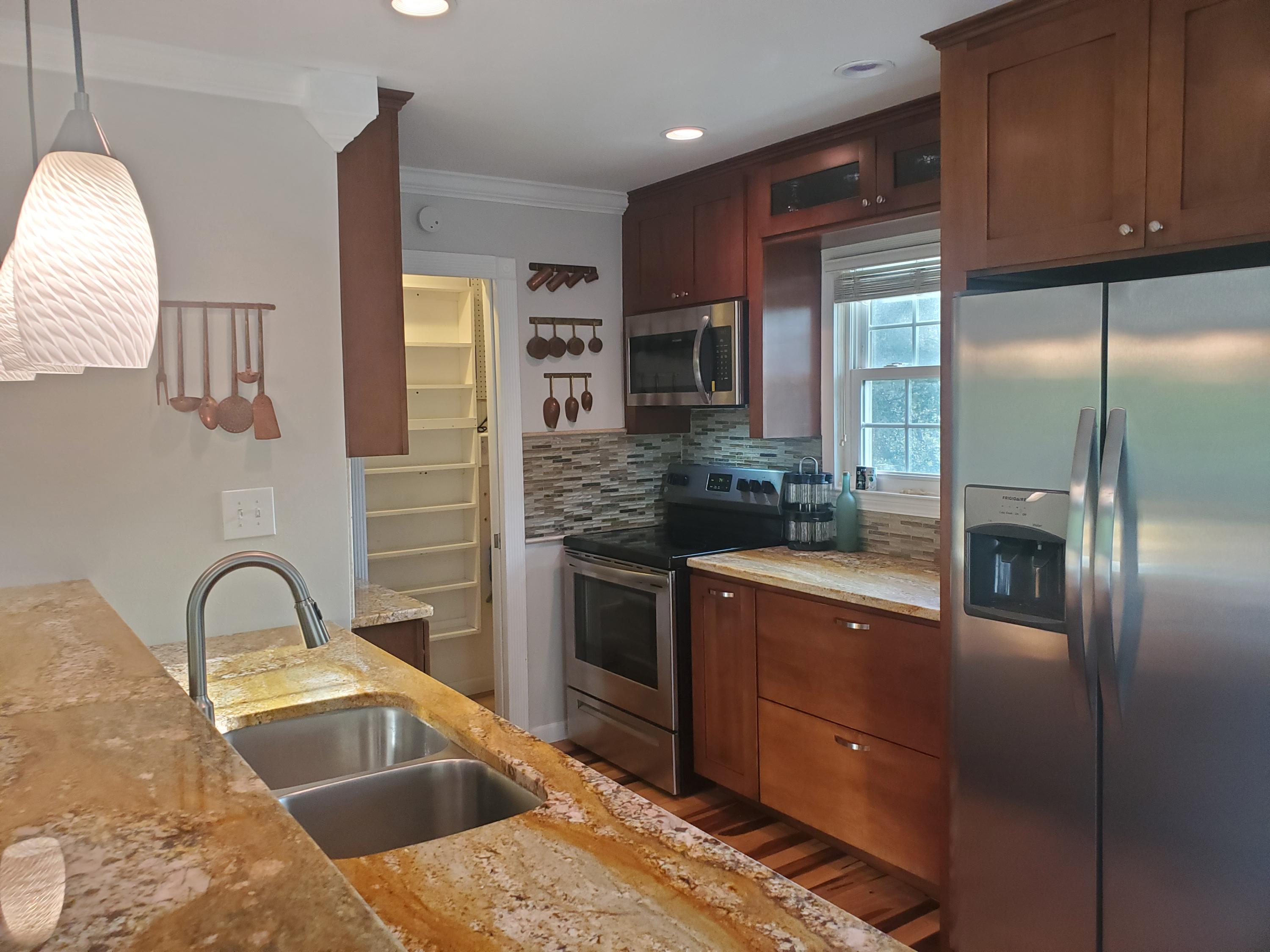 FOREST SHORES - Residential