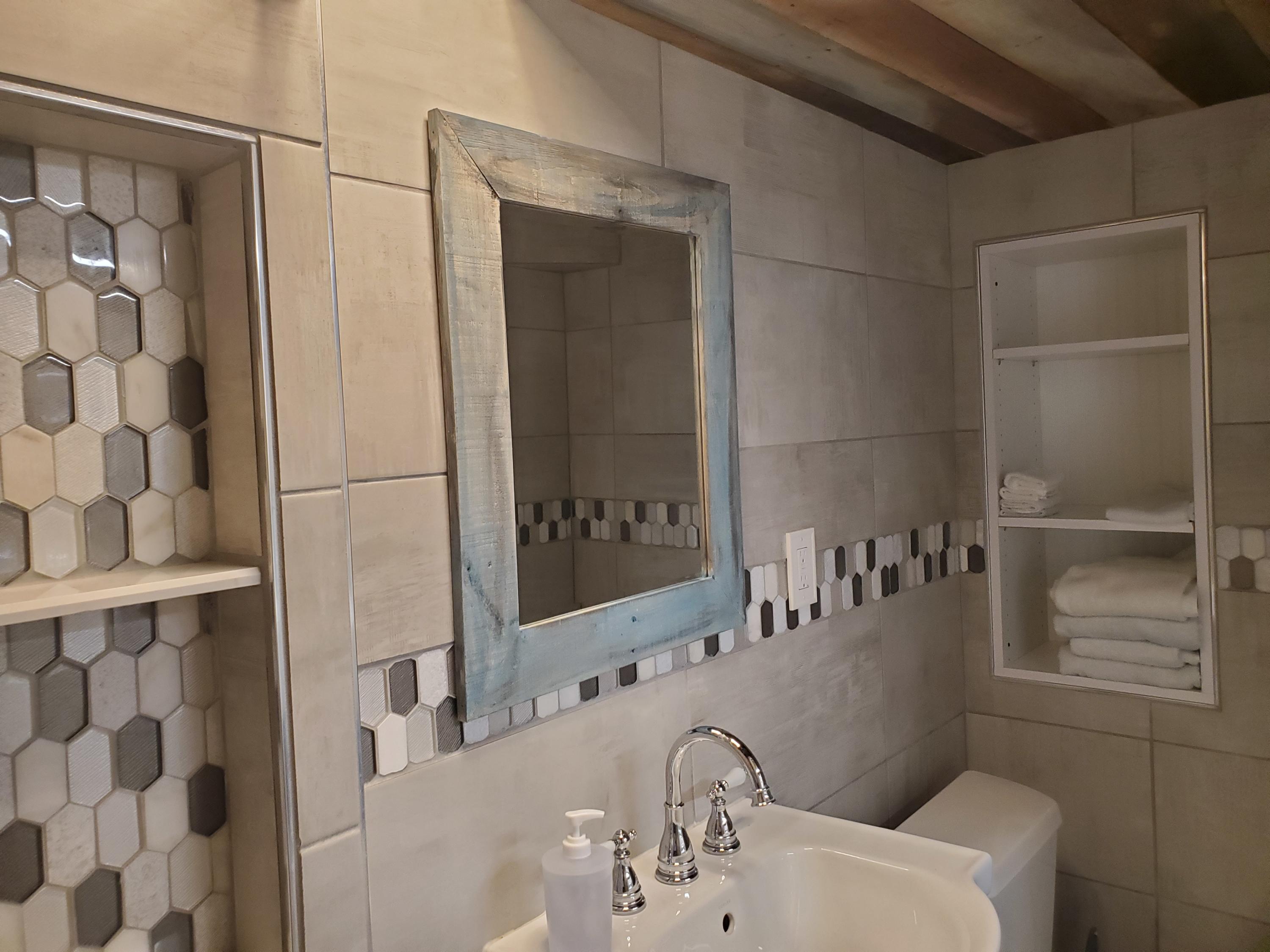 FOREST SHORES - Residential