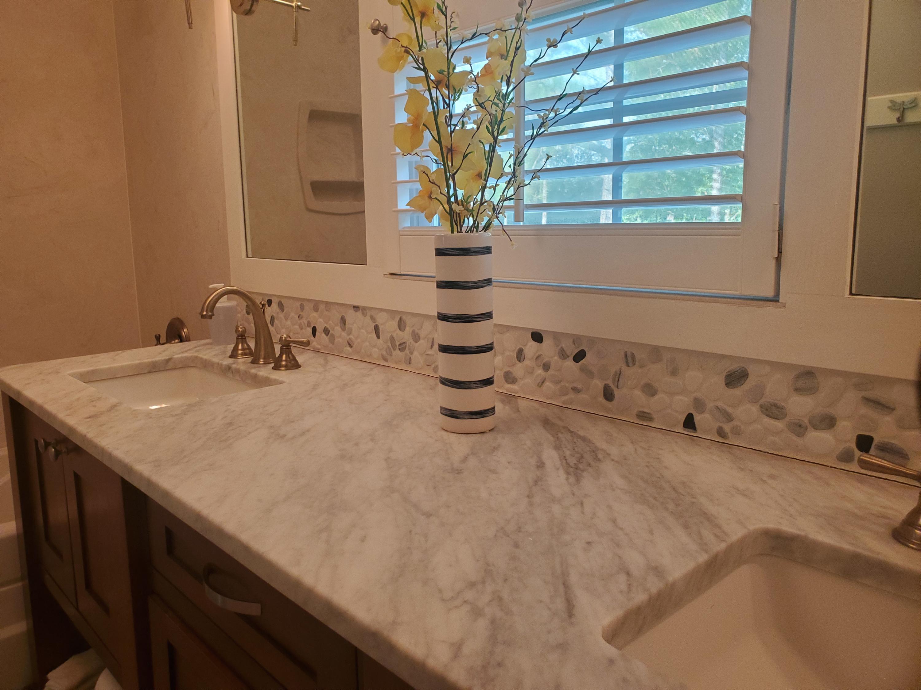 FOREST SHORES - Residential