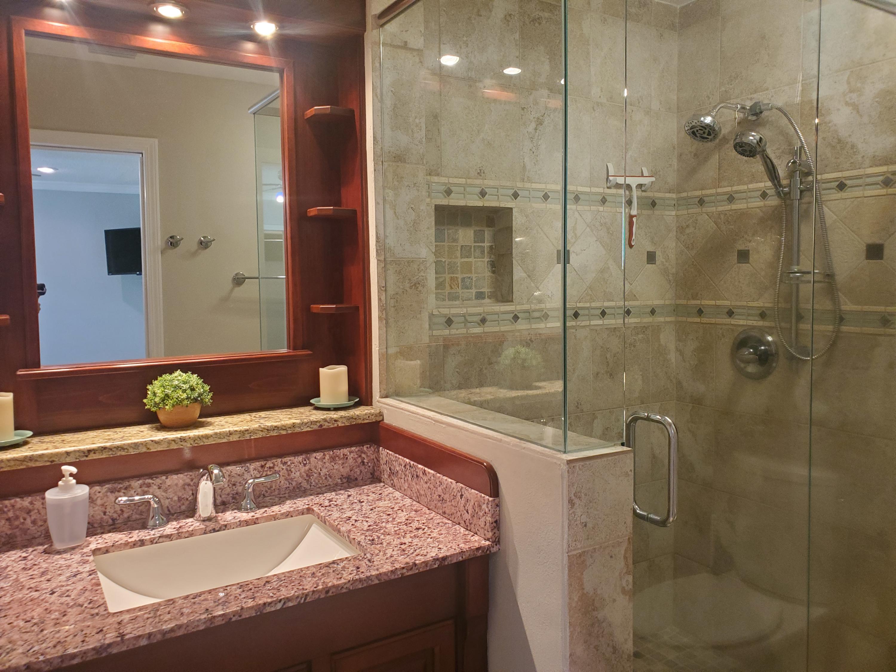 FOREST SHORES - Residential