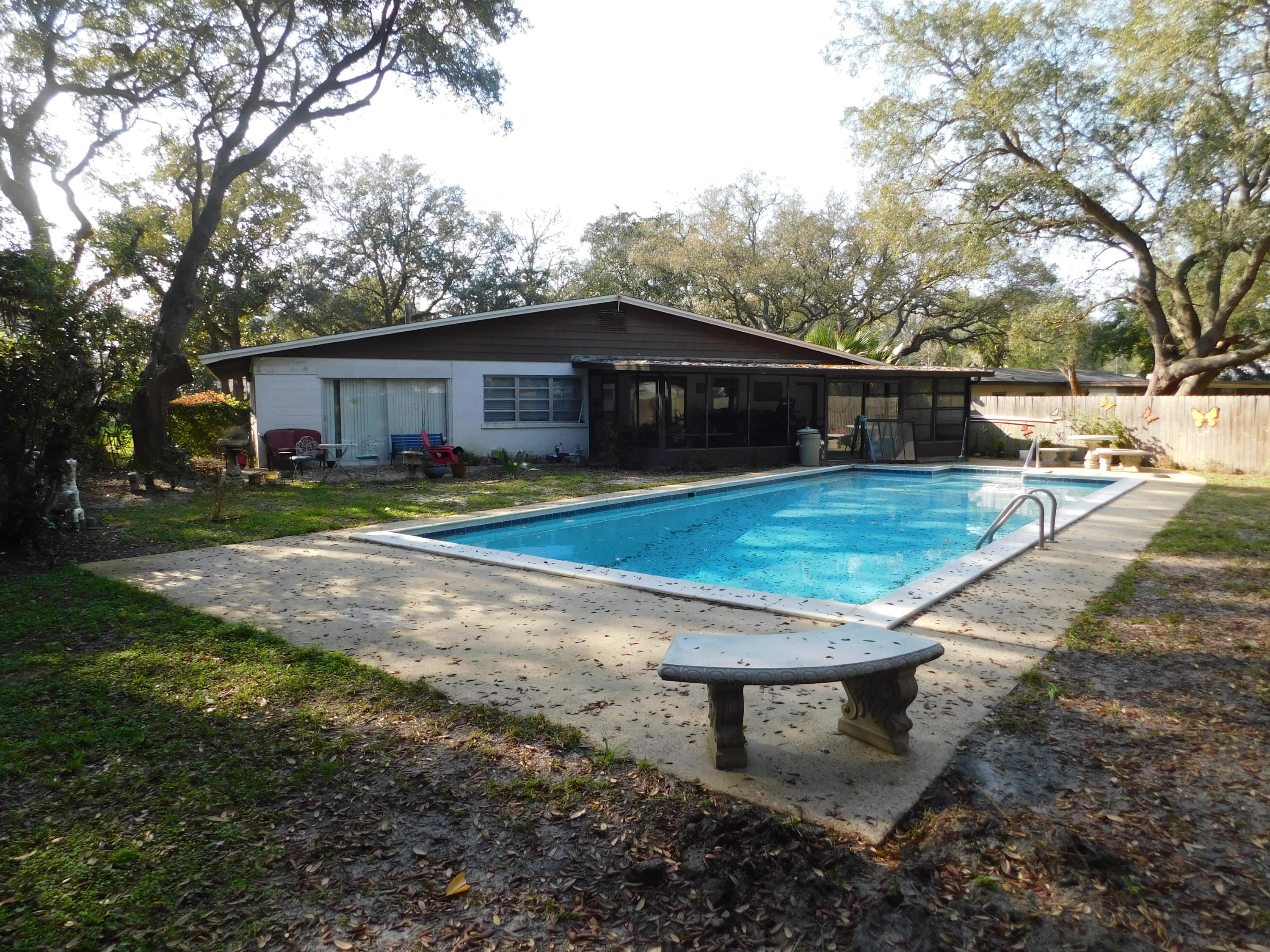 VILLA RUSS PARK - Residential