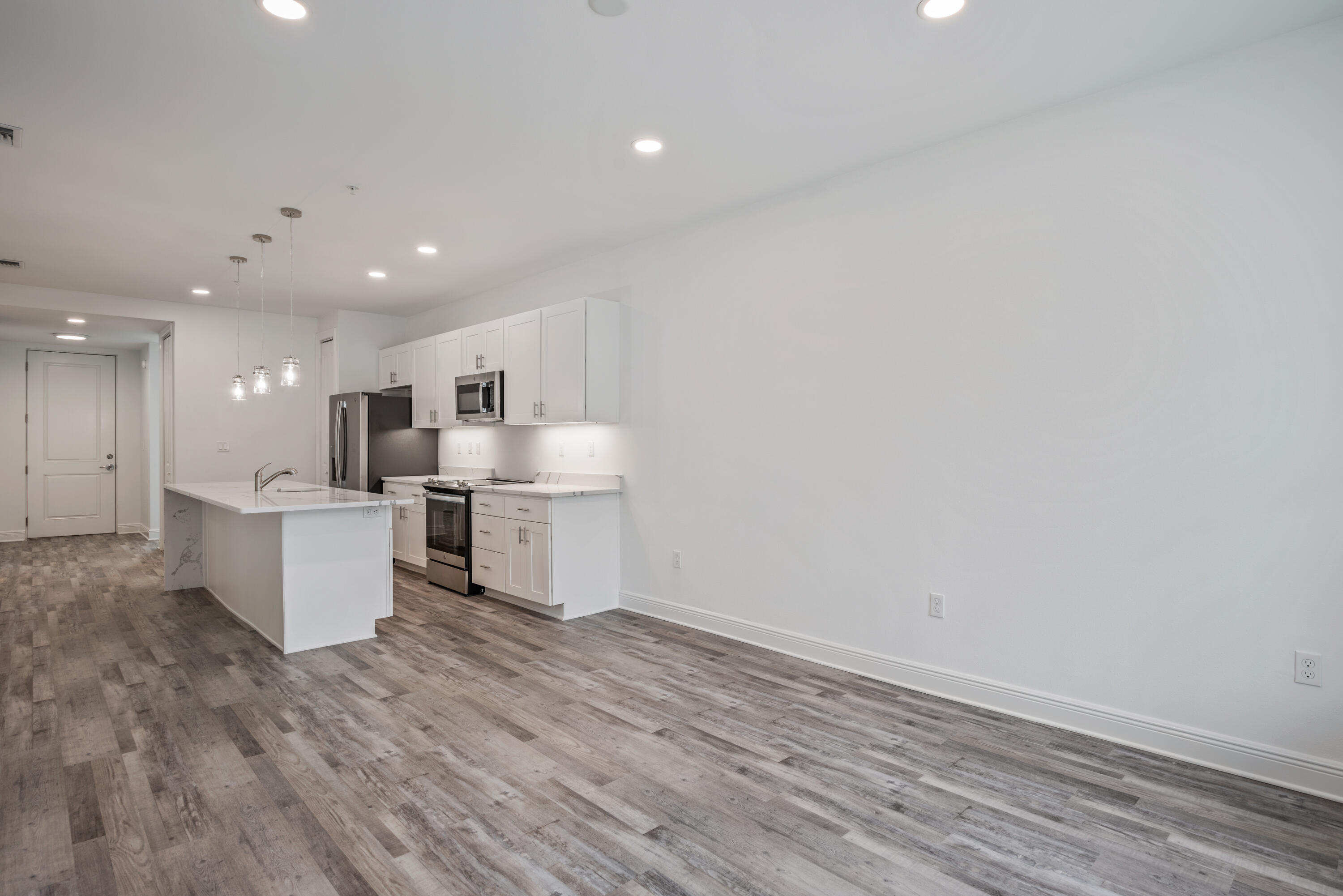 GULF PLACE RESIDENCES - Residential