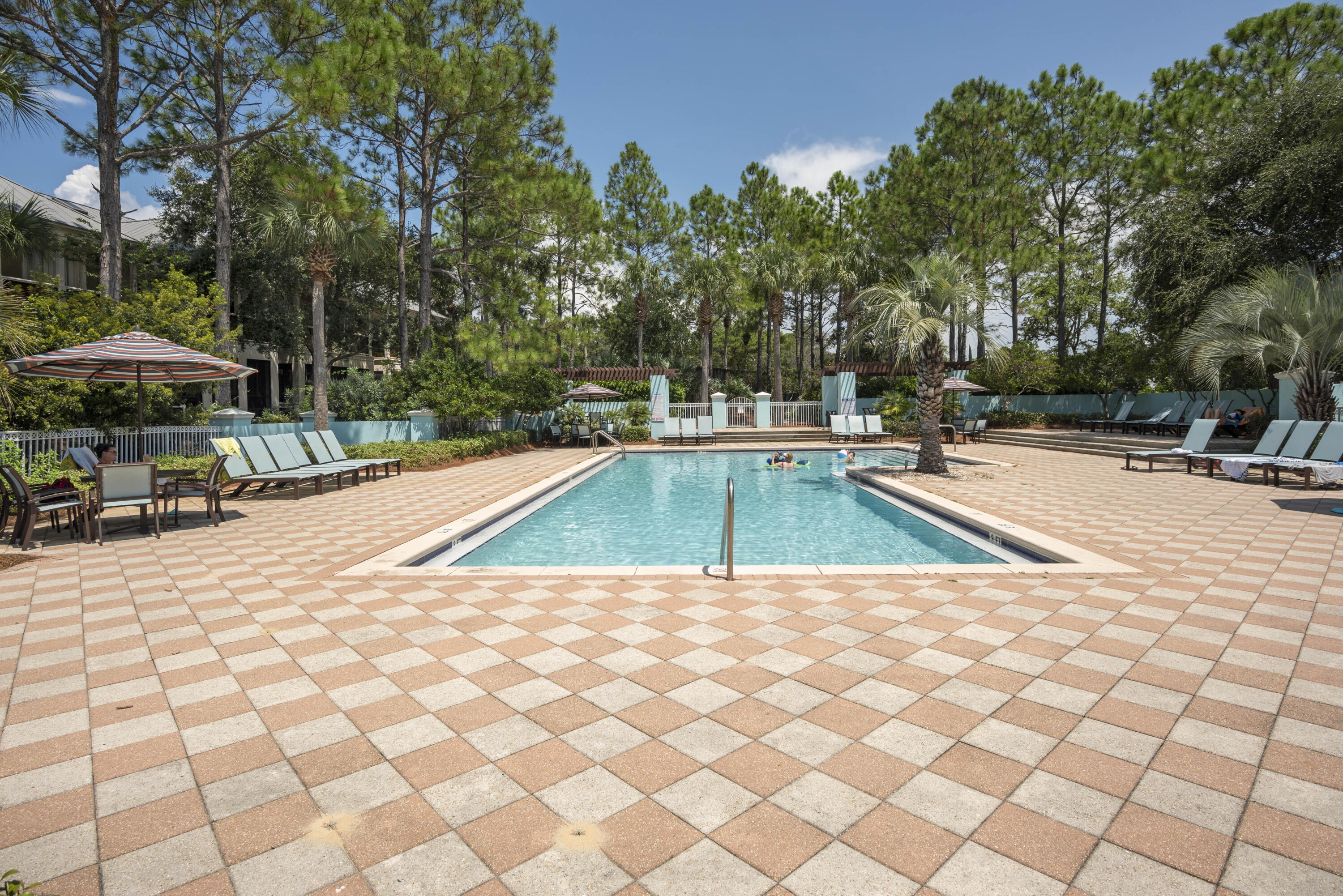 GULF PLACE RESIDENCES - Residential