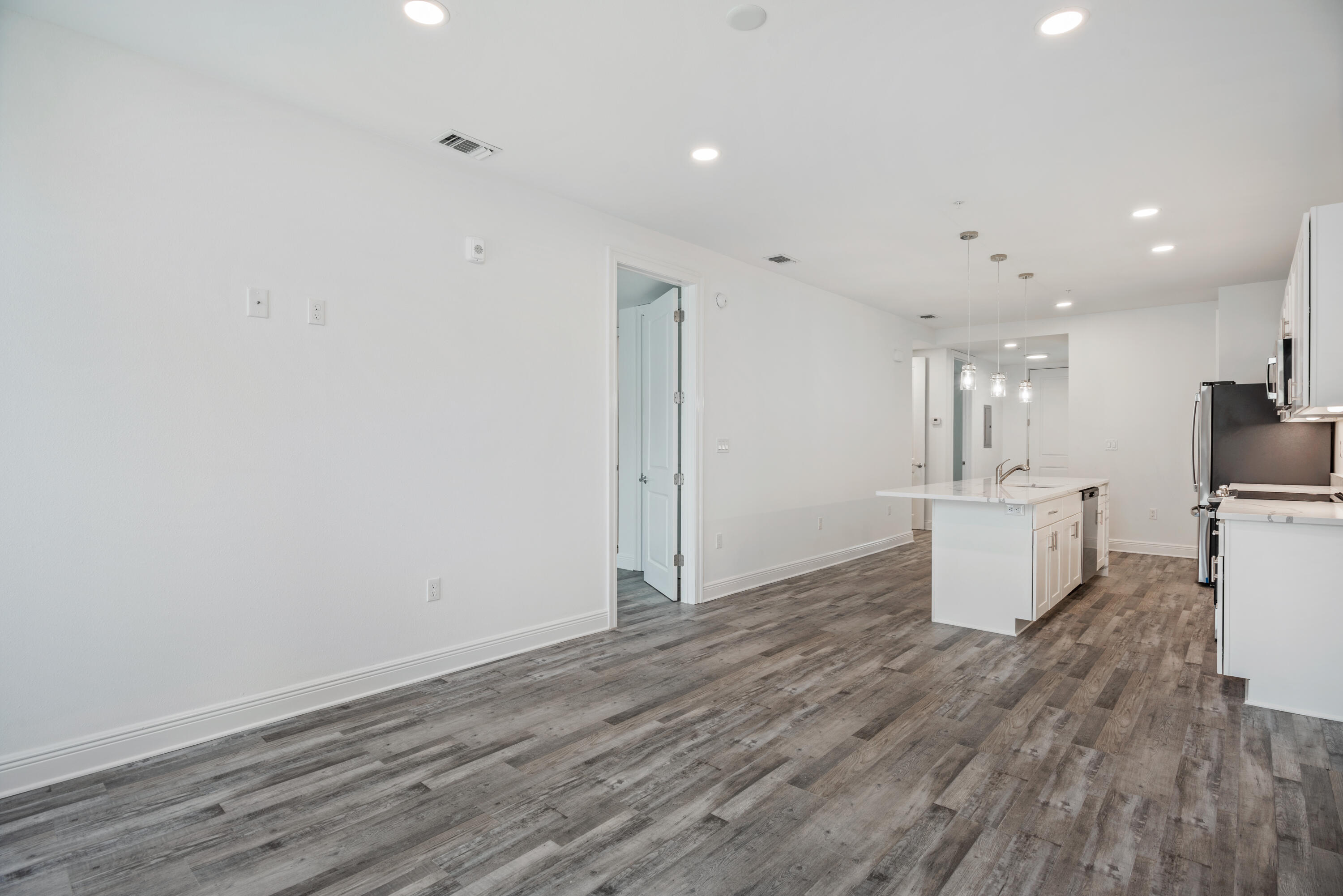 GULF PLACE RESIDENCES - Residential