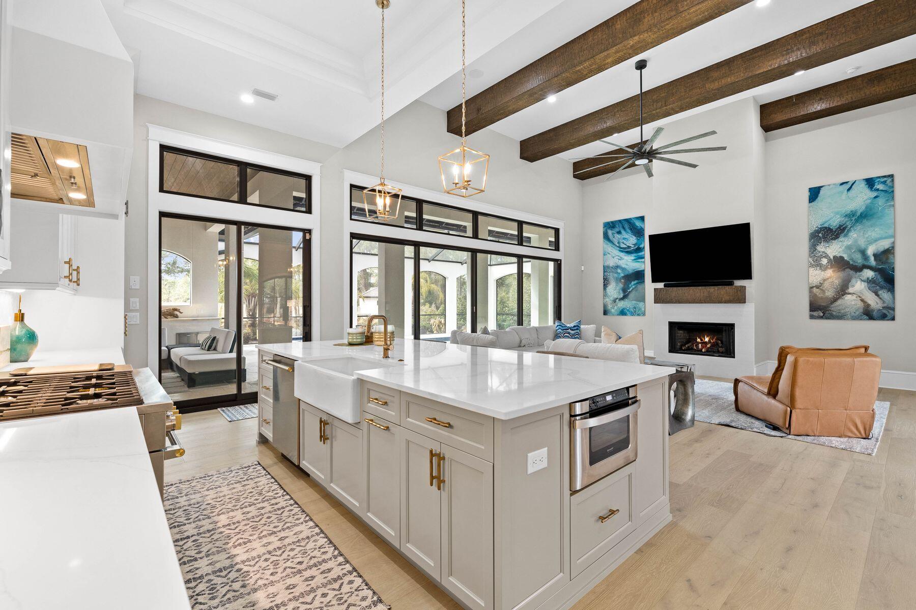 BURNT PINE - Residential