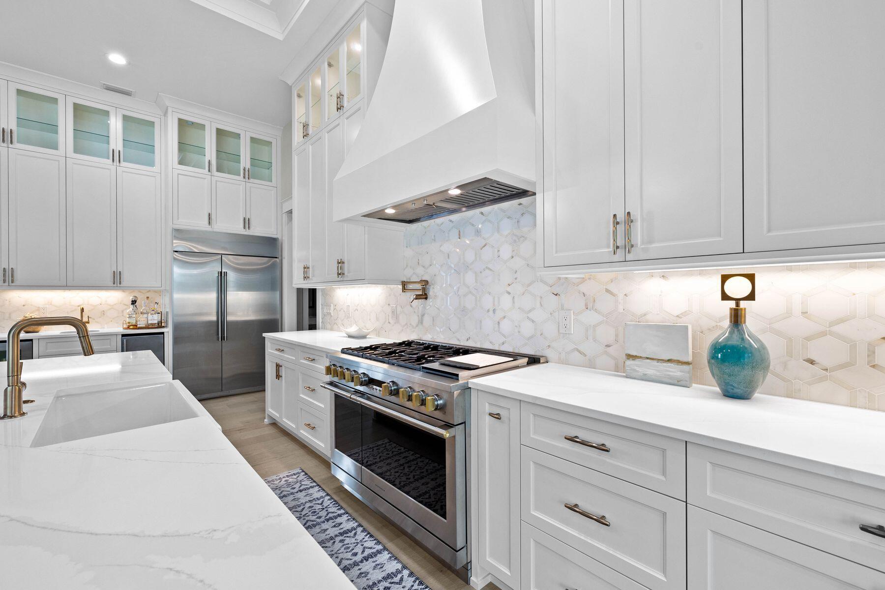 BURNT PINE - Residential