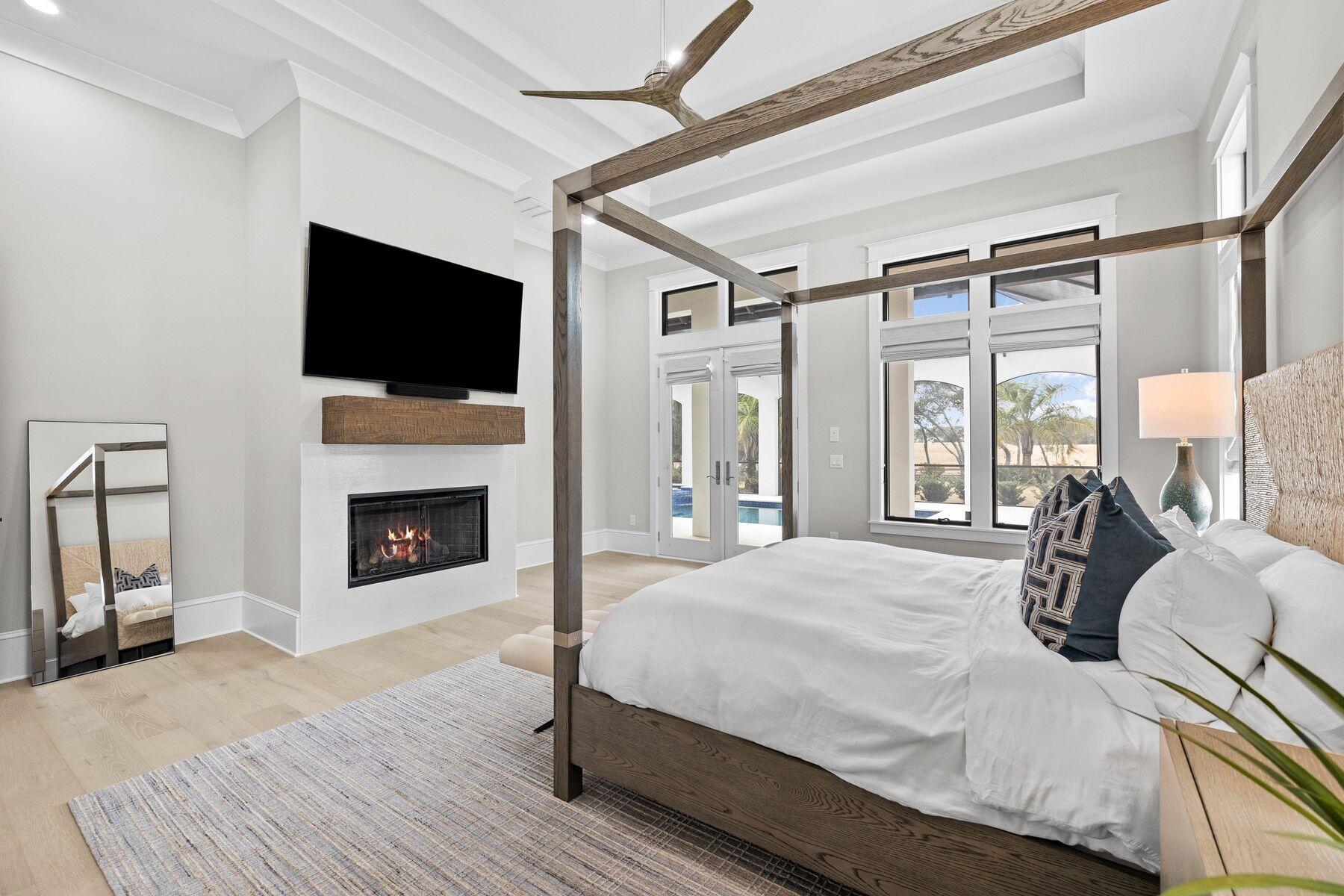 BURNT PINE - Residential