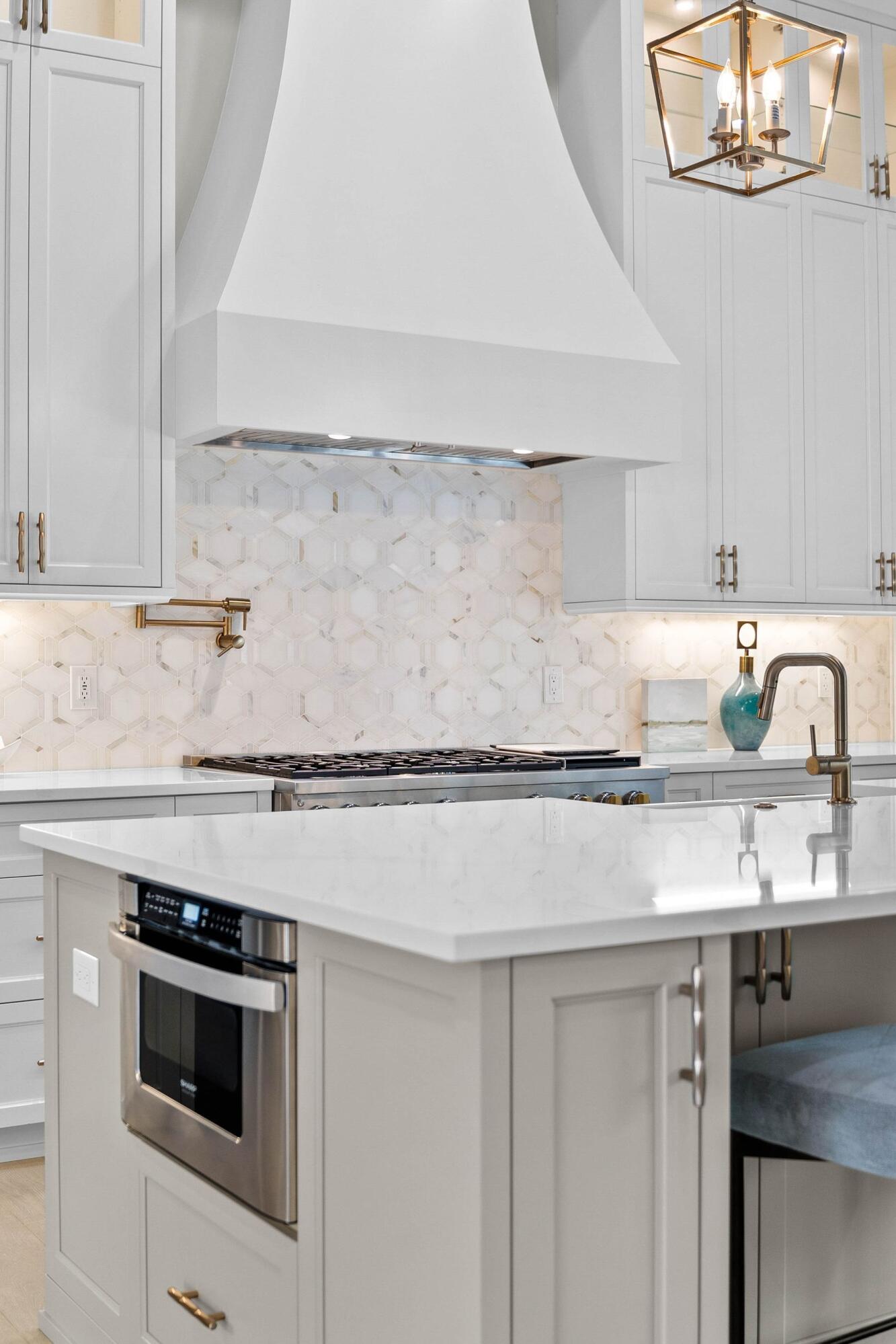 BURNT PINE - Residential